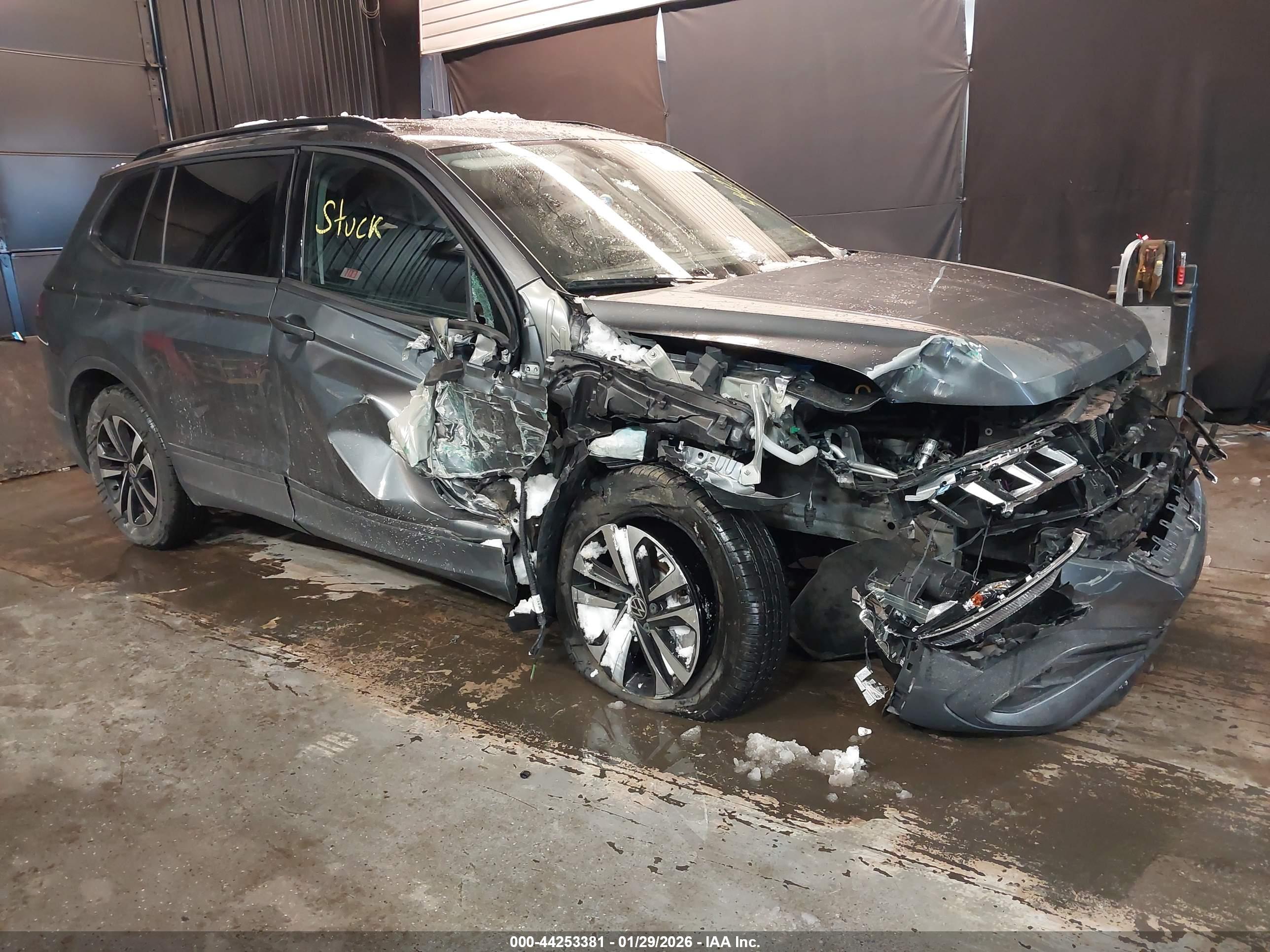 VOLKSWAGEN TIGUAN image 6