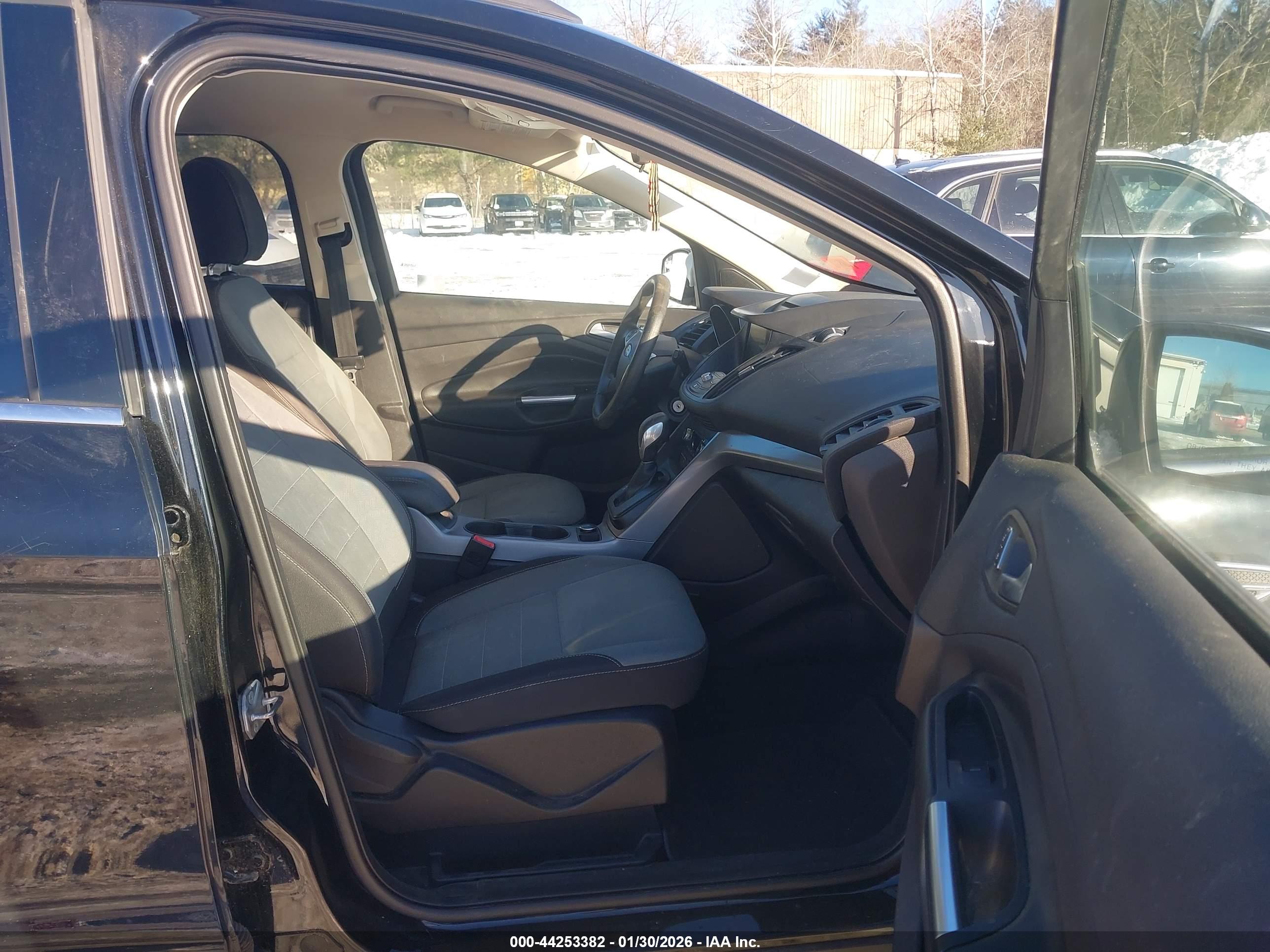 FORD ESCAPE image 5