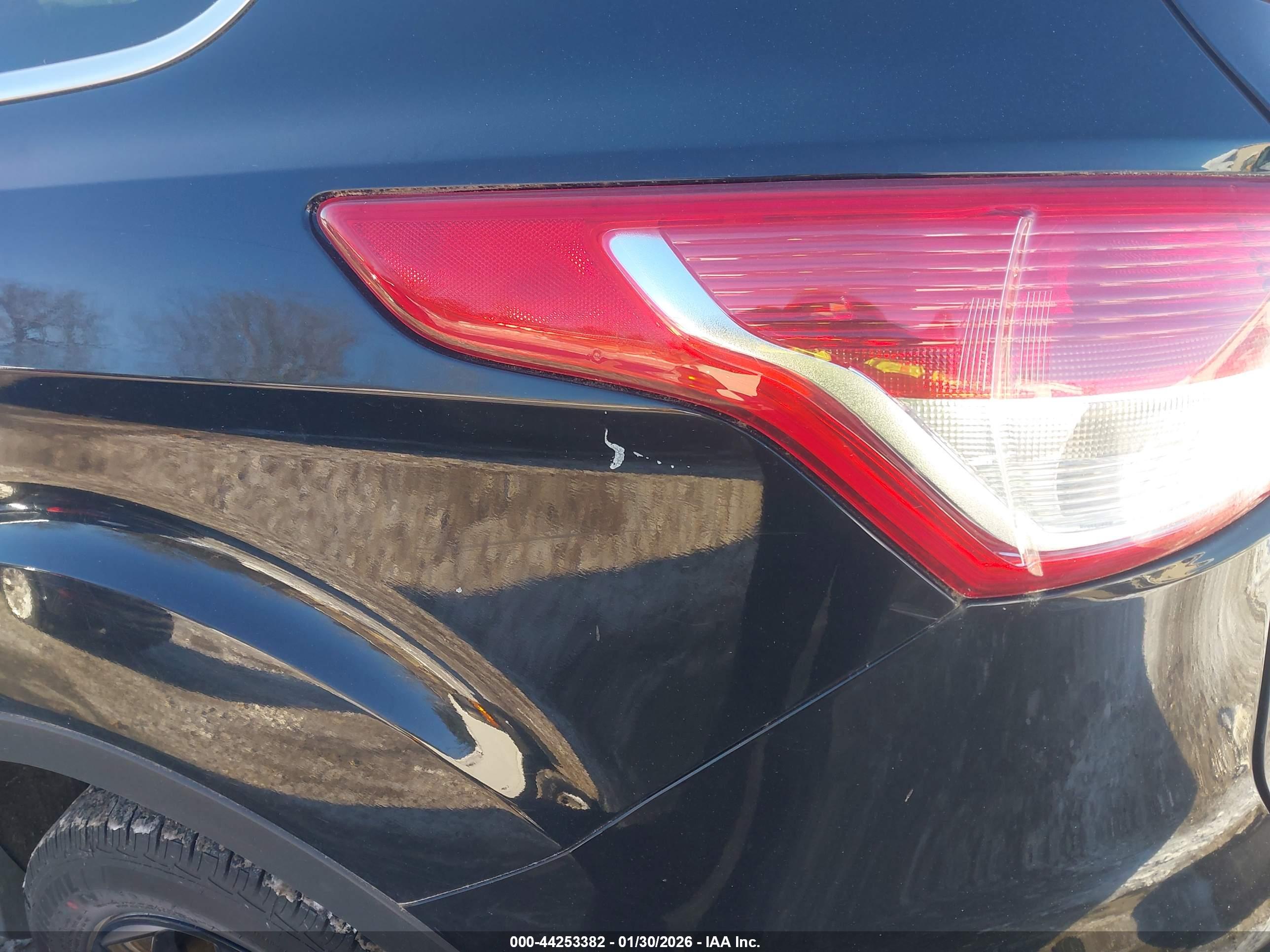 FORD ESCAPE image 6