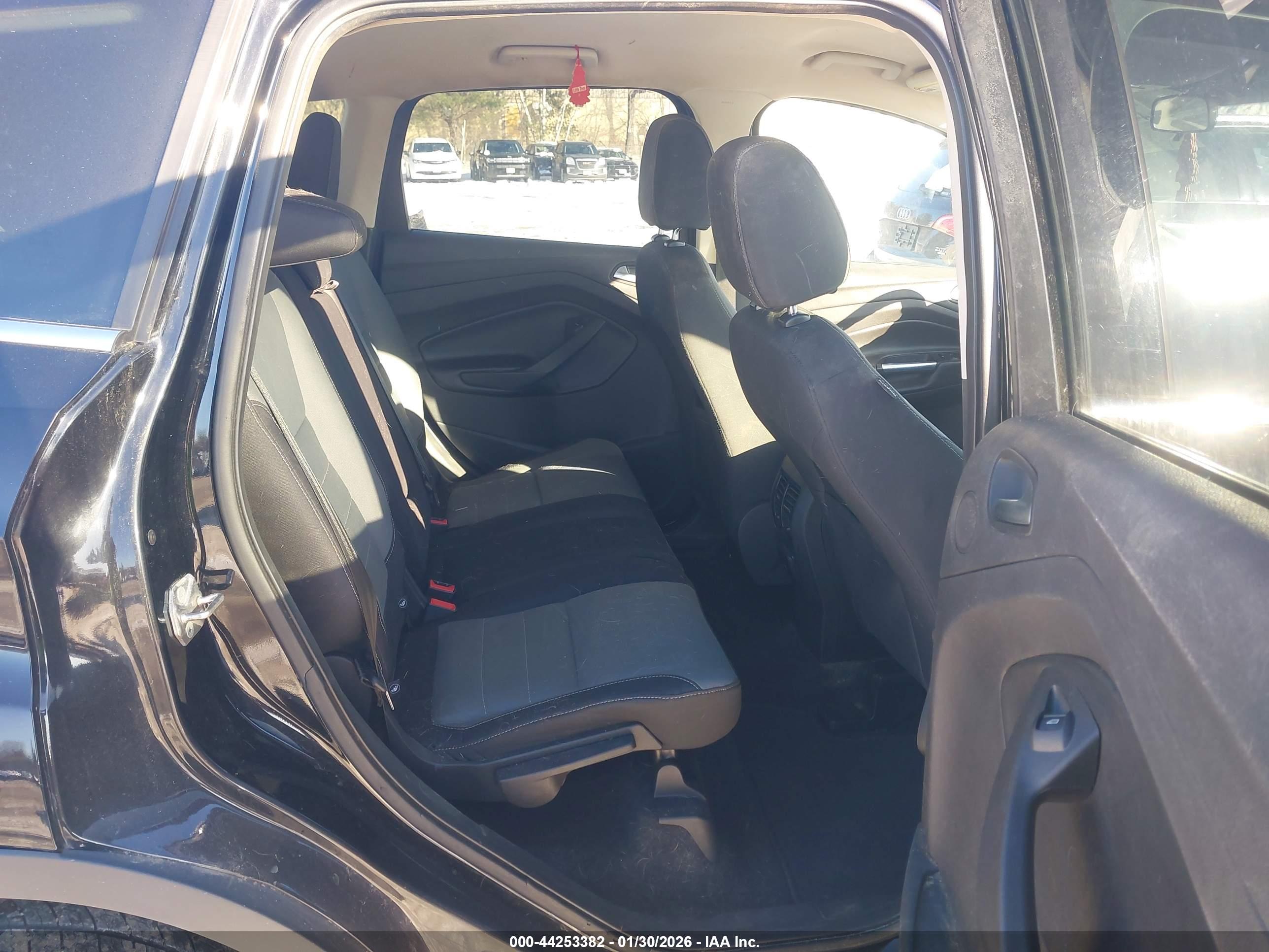 FORD ESCAPE image 8