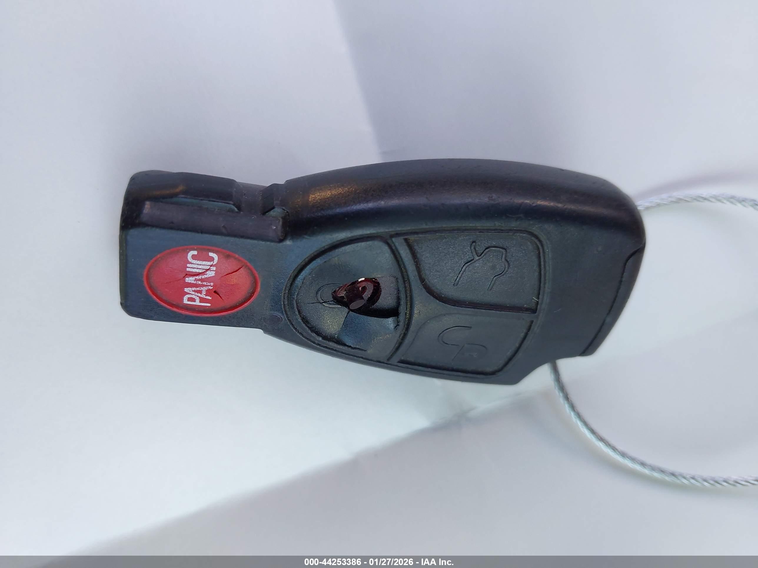 MERCEDES-BENZ C image 11