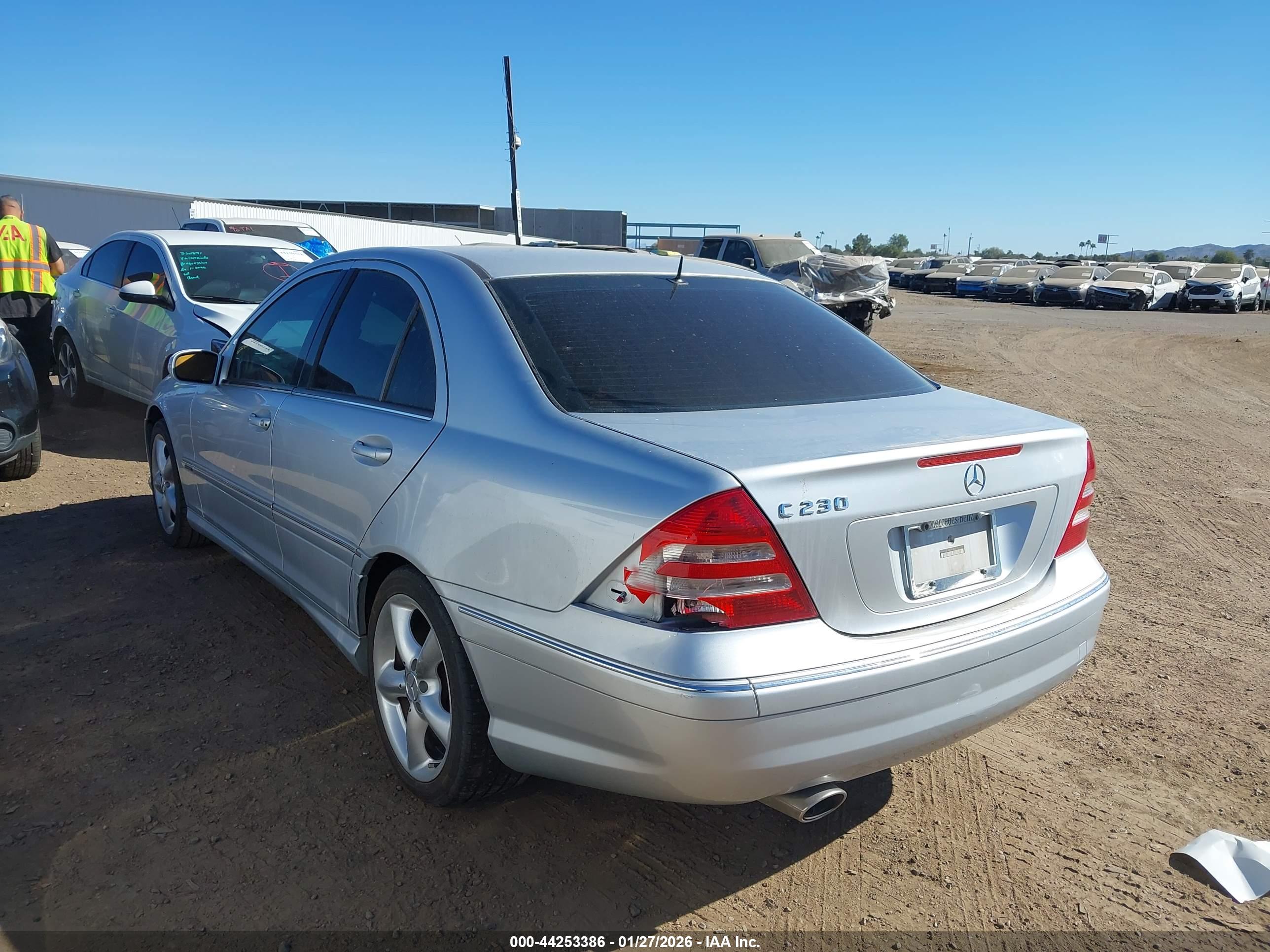 MERCEDES-BENZ C image 3