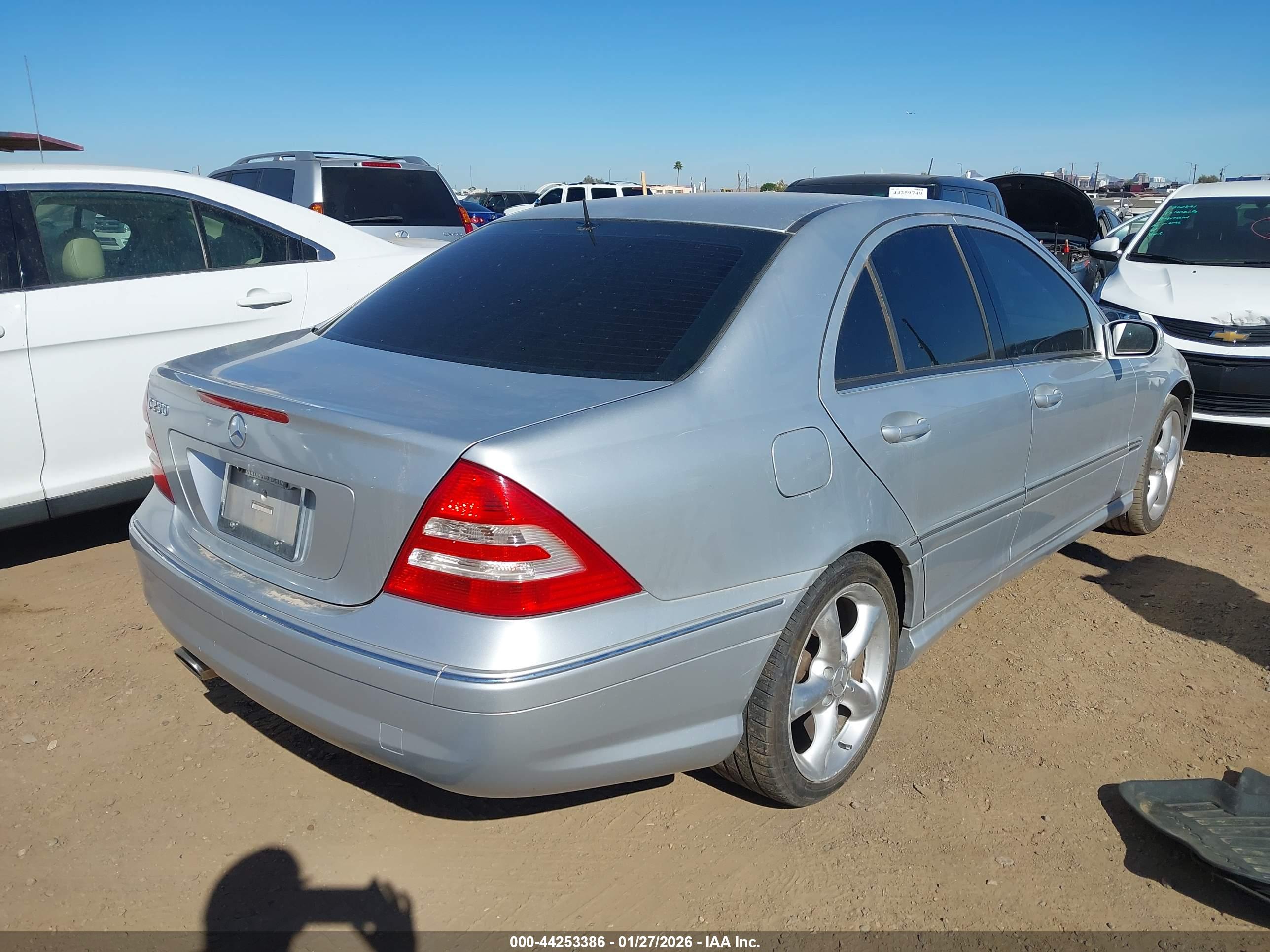 MERCEDES-BENZ C image 4