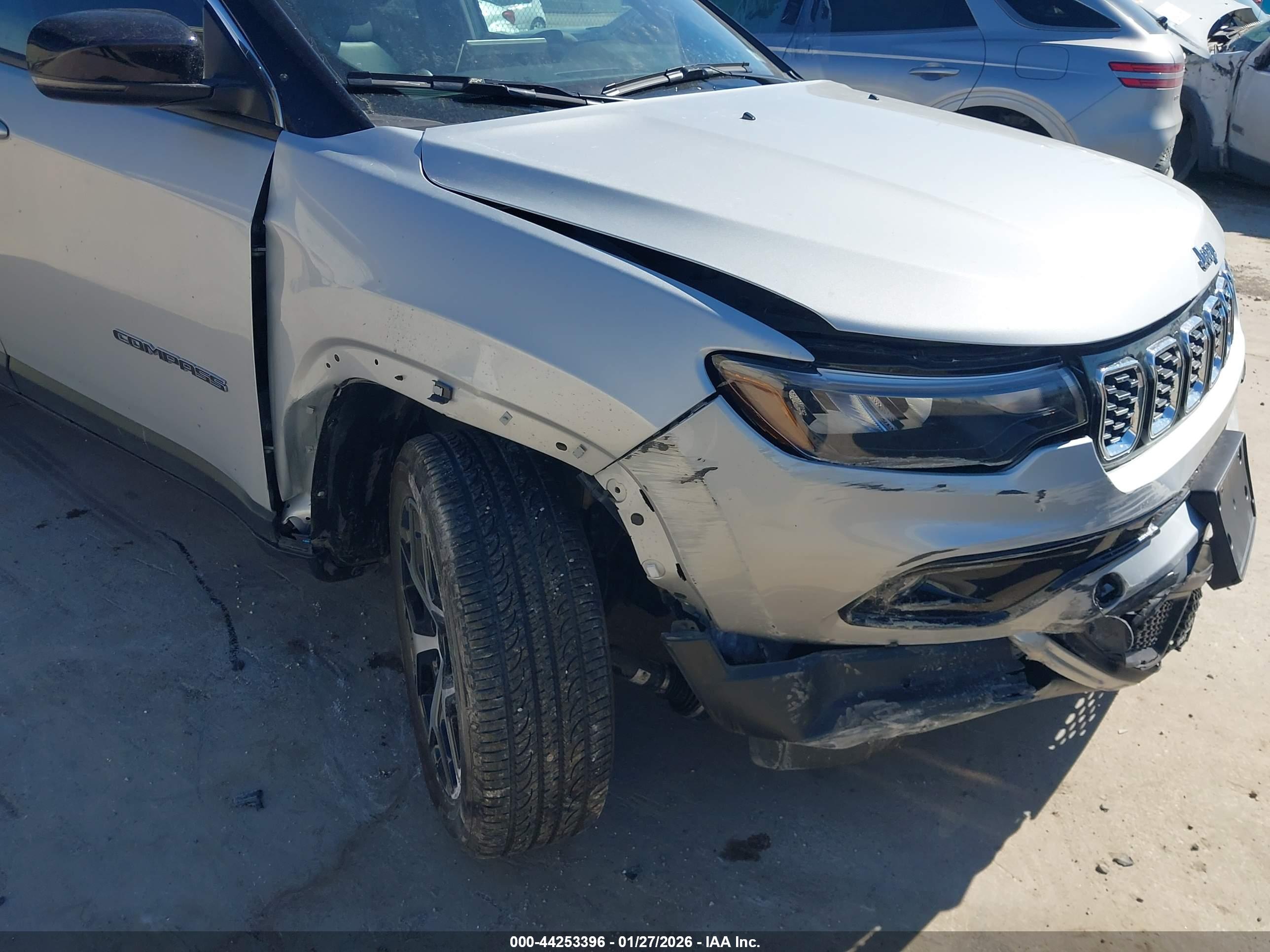 JEEP COMPASS image 6
