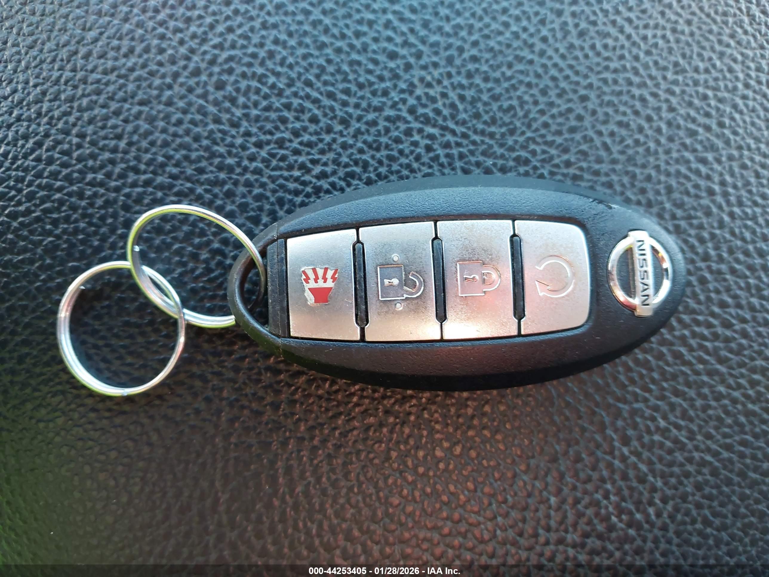 NISSAN TITAN image 11