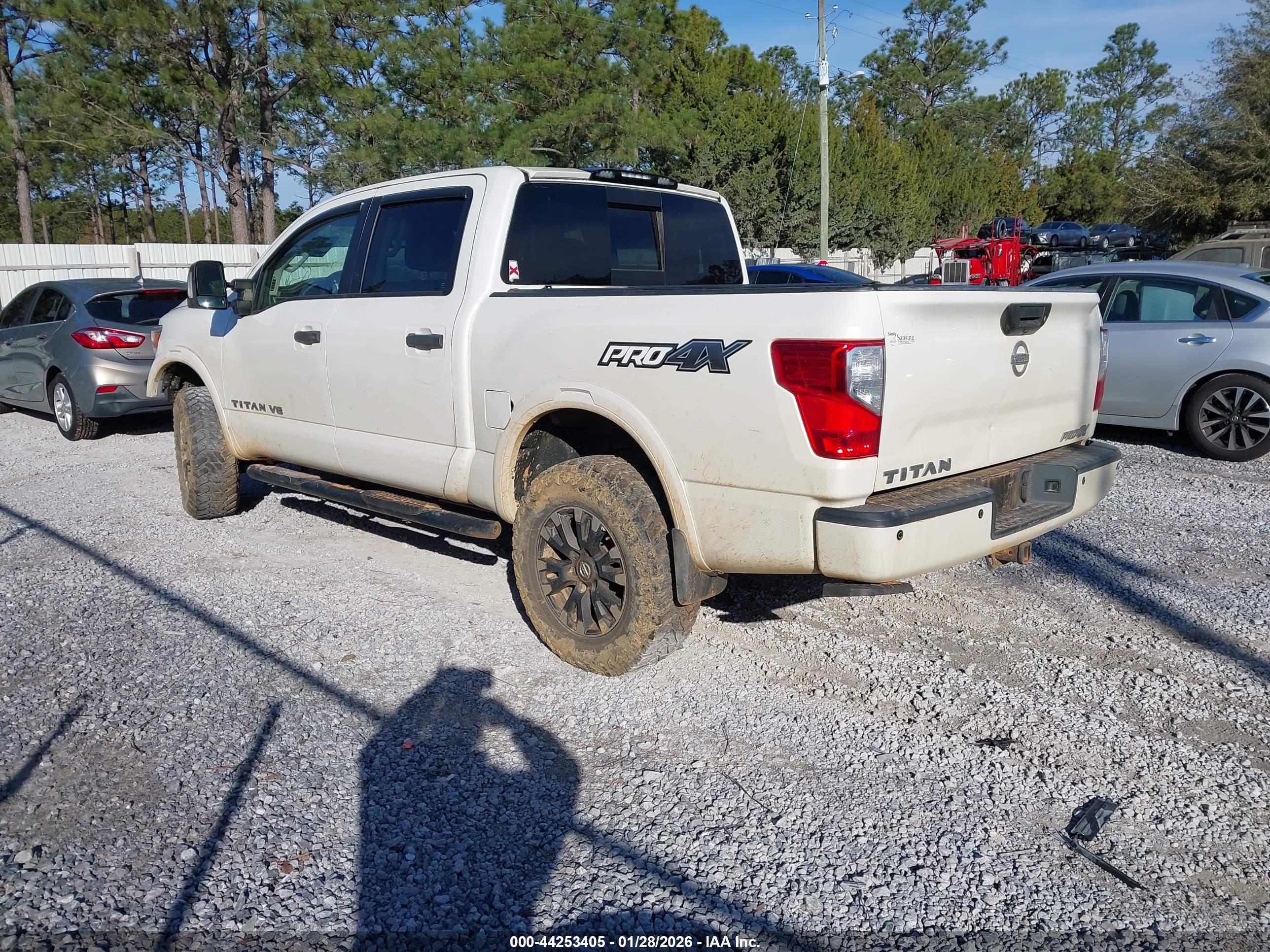 NISSAN TITAN image 3