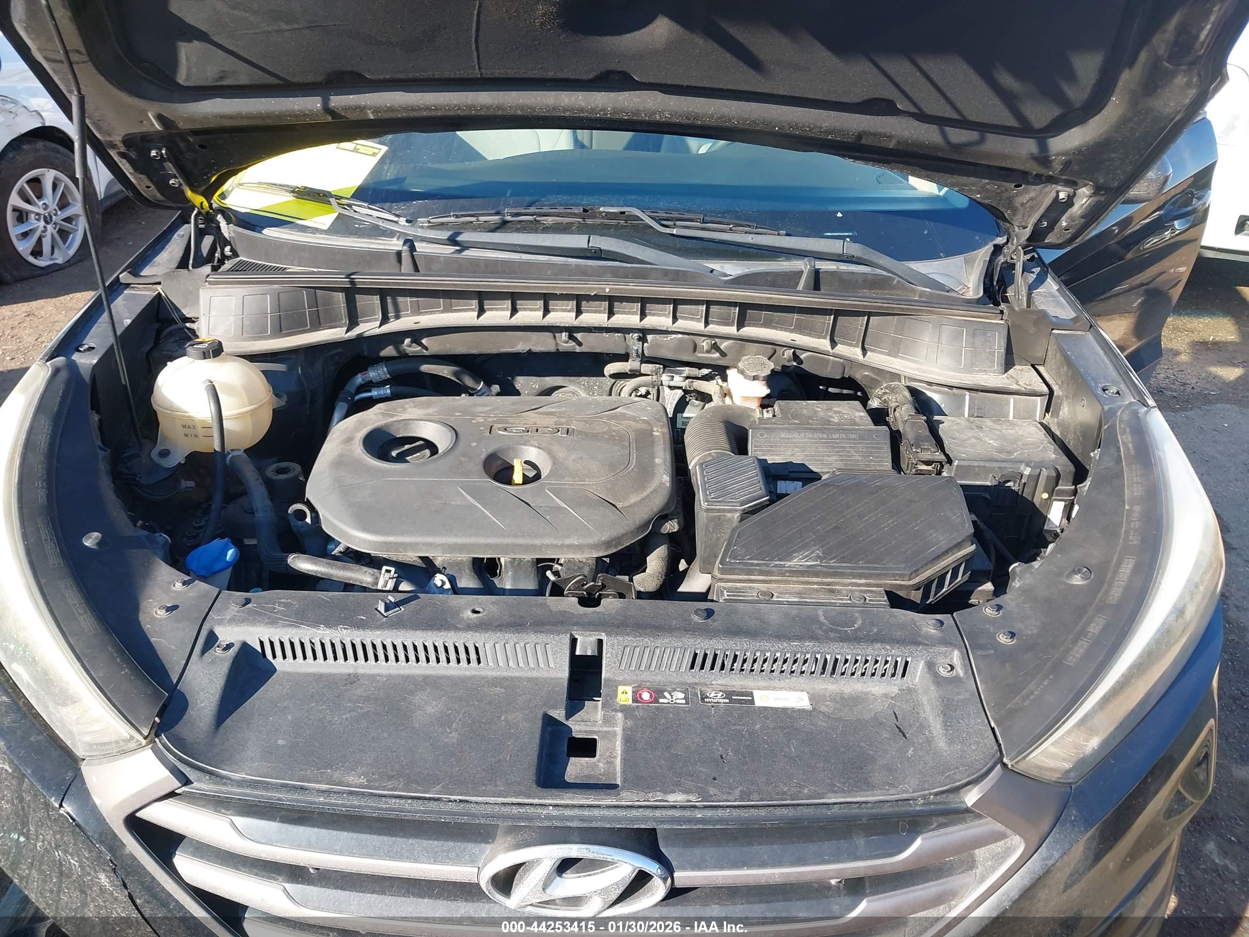 HYUNDAI TUCSON image 10