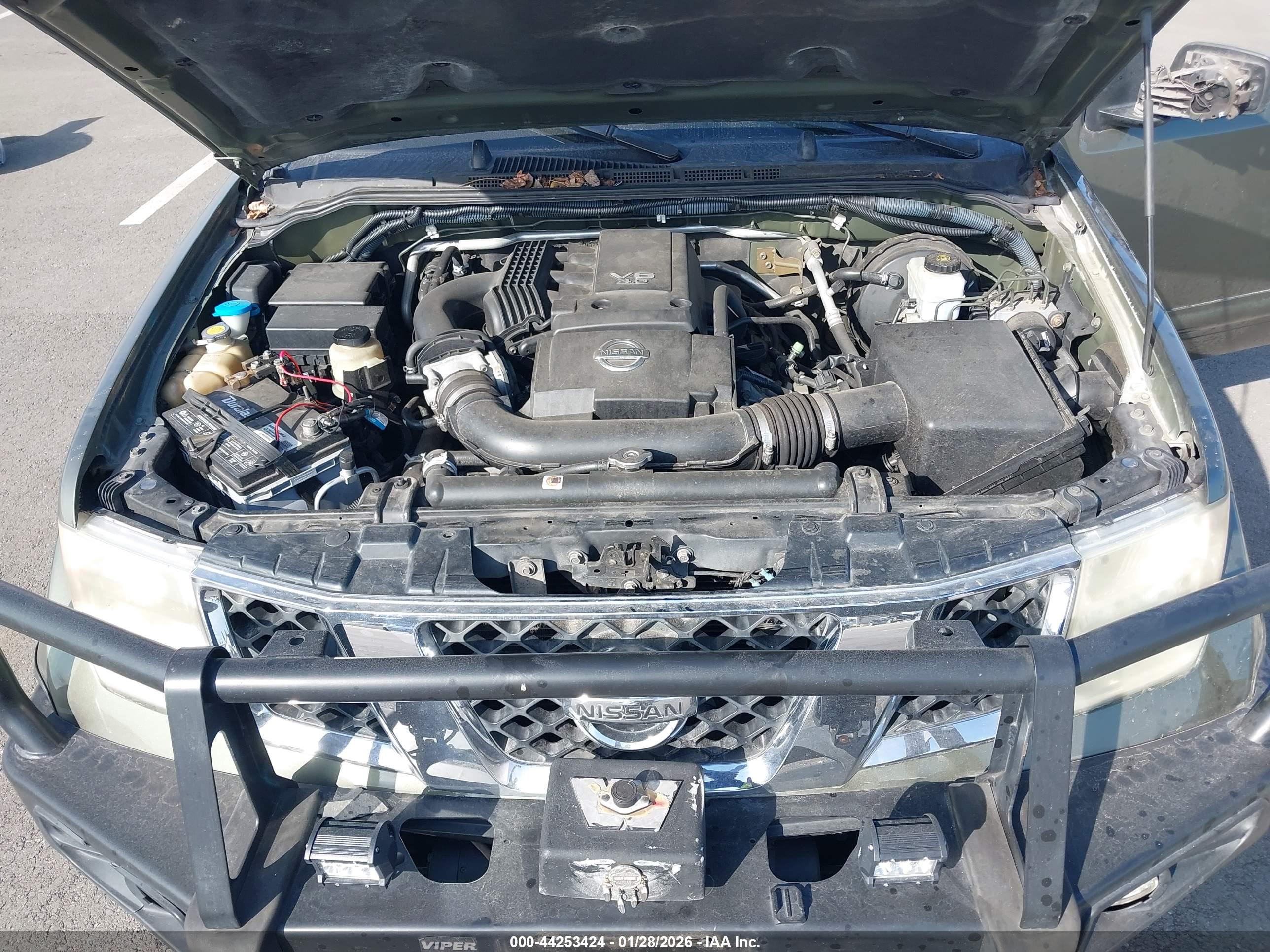NISSAN FRONTIER image 10