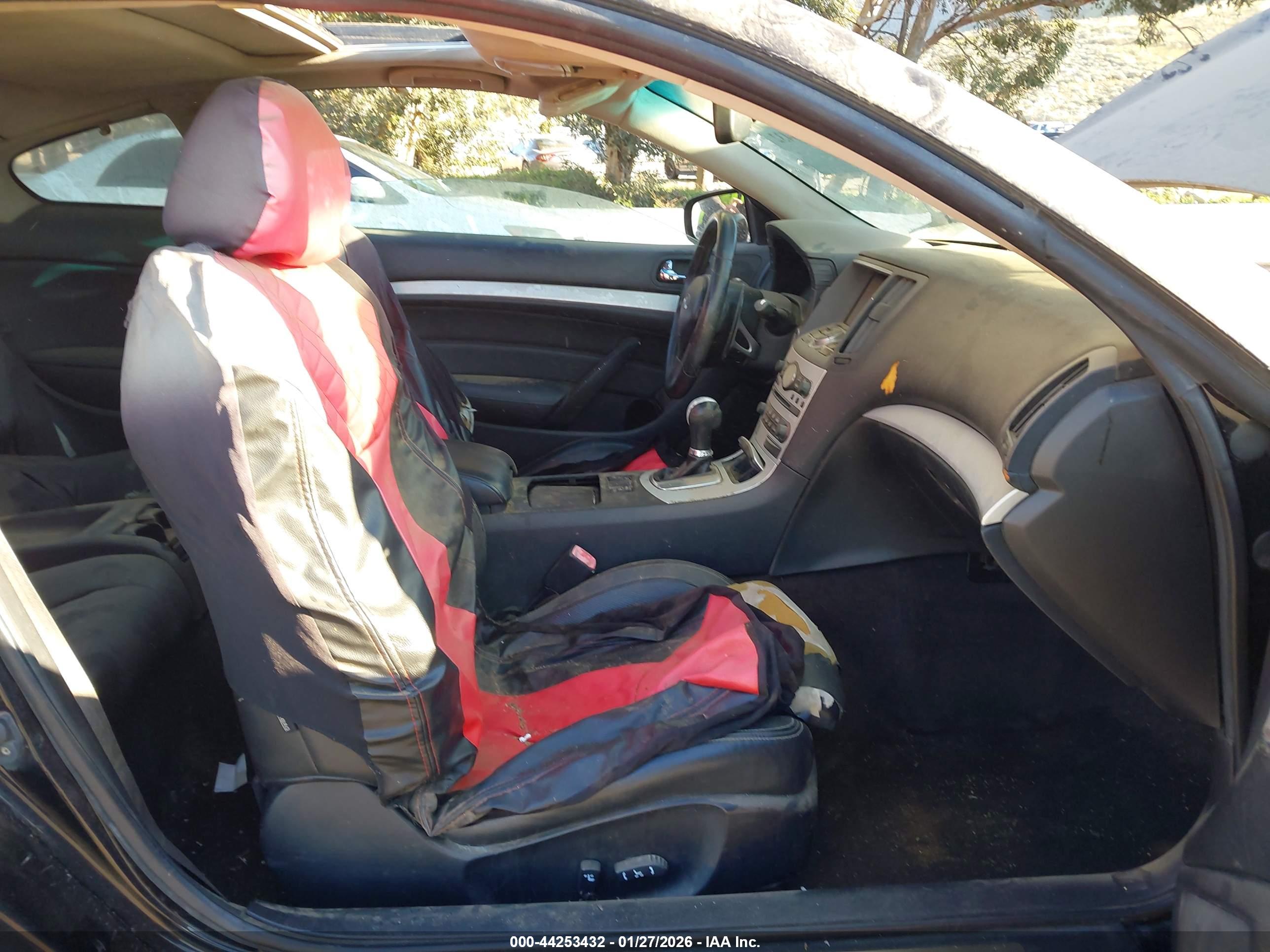 INFINITI G37 image 5