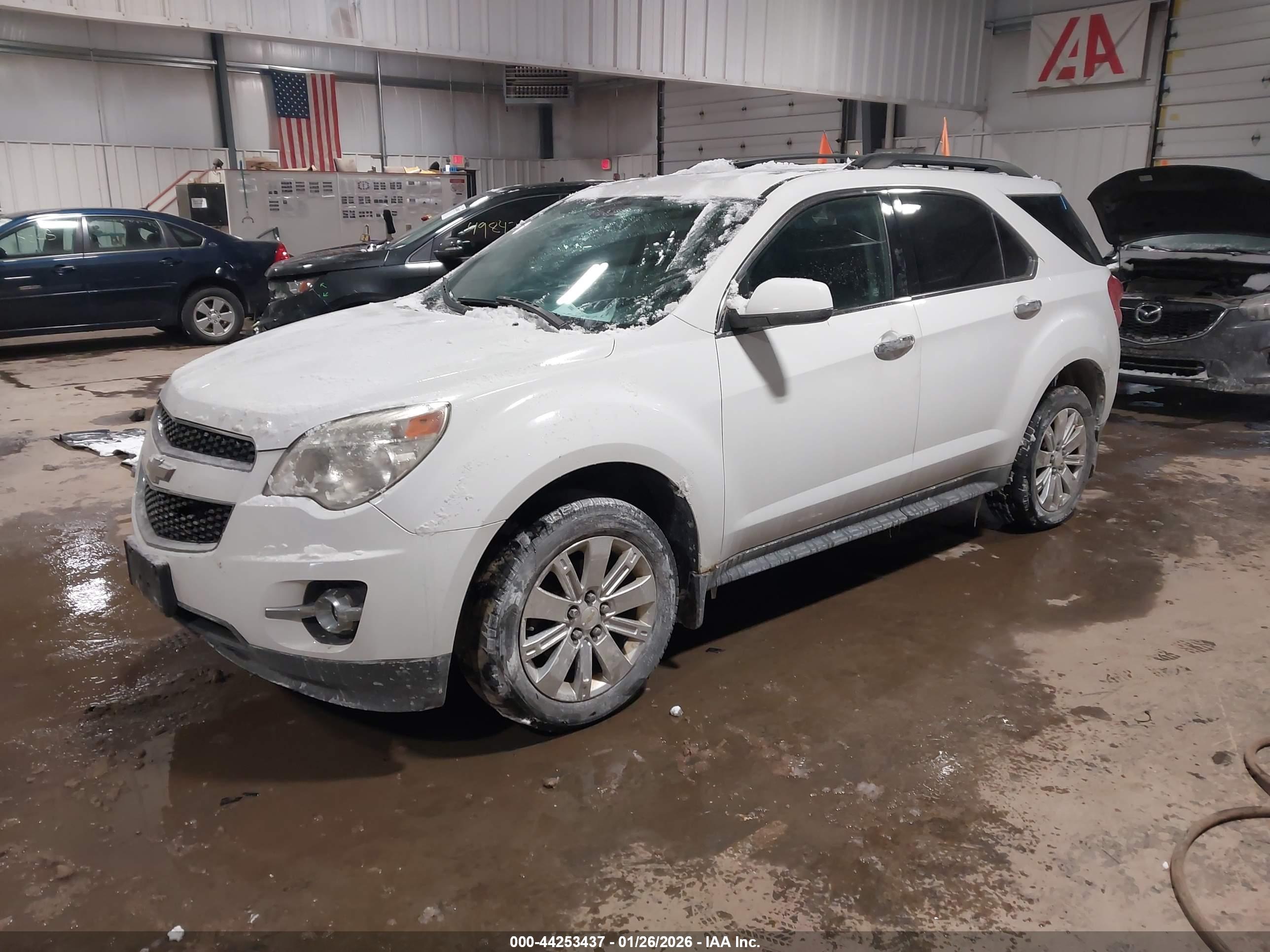 CHEVROLET EQUINOX image 2
