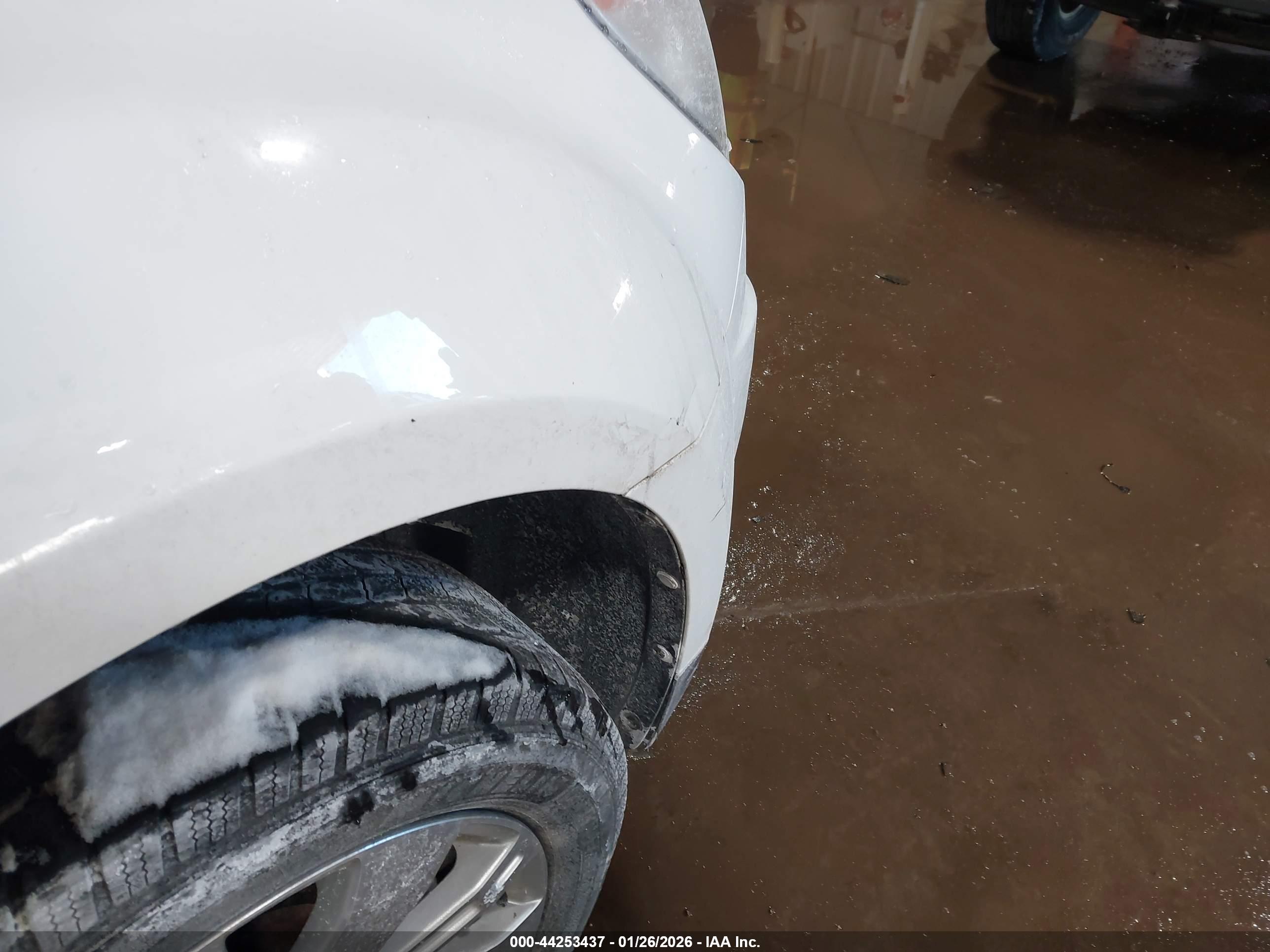 CHEVROLET EQUINOX image 6