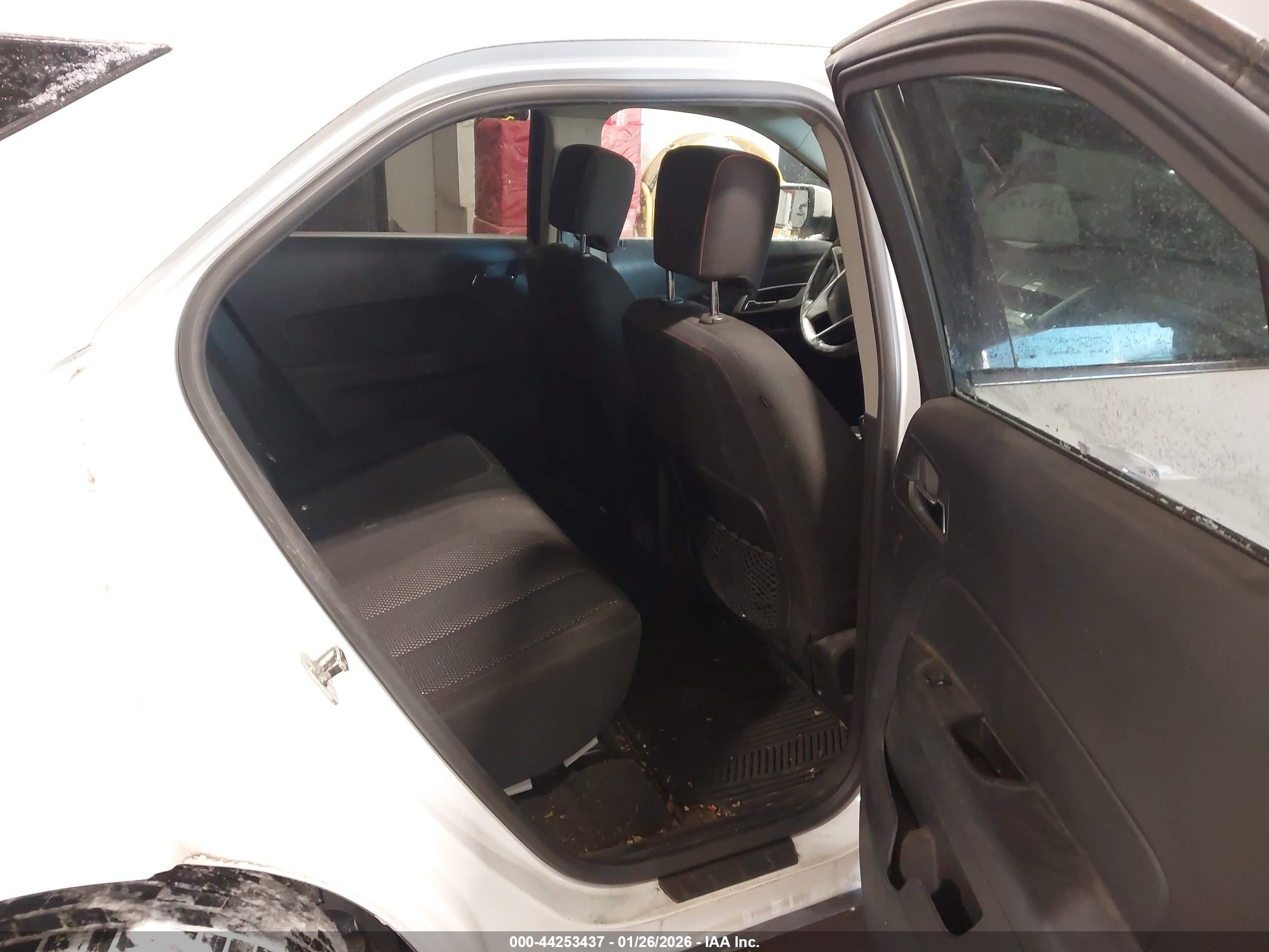 CHEVROLET EQUINOX image 8