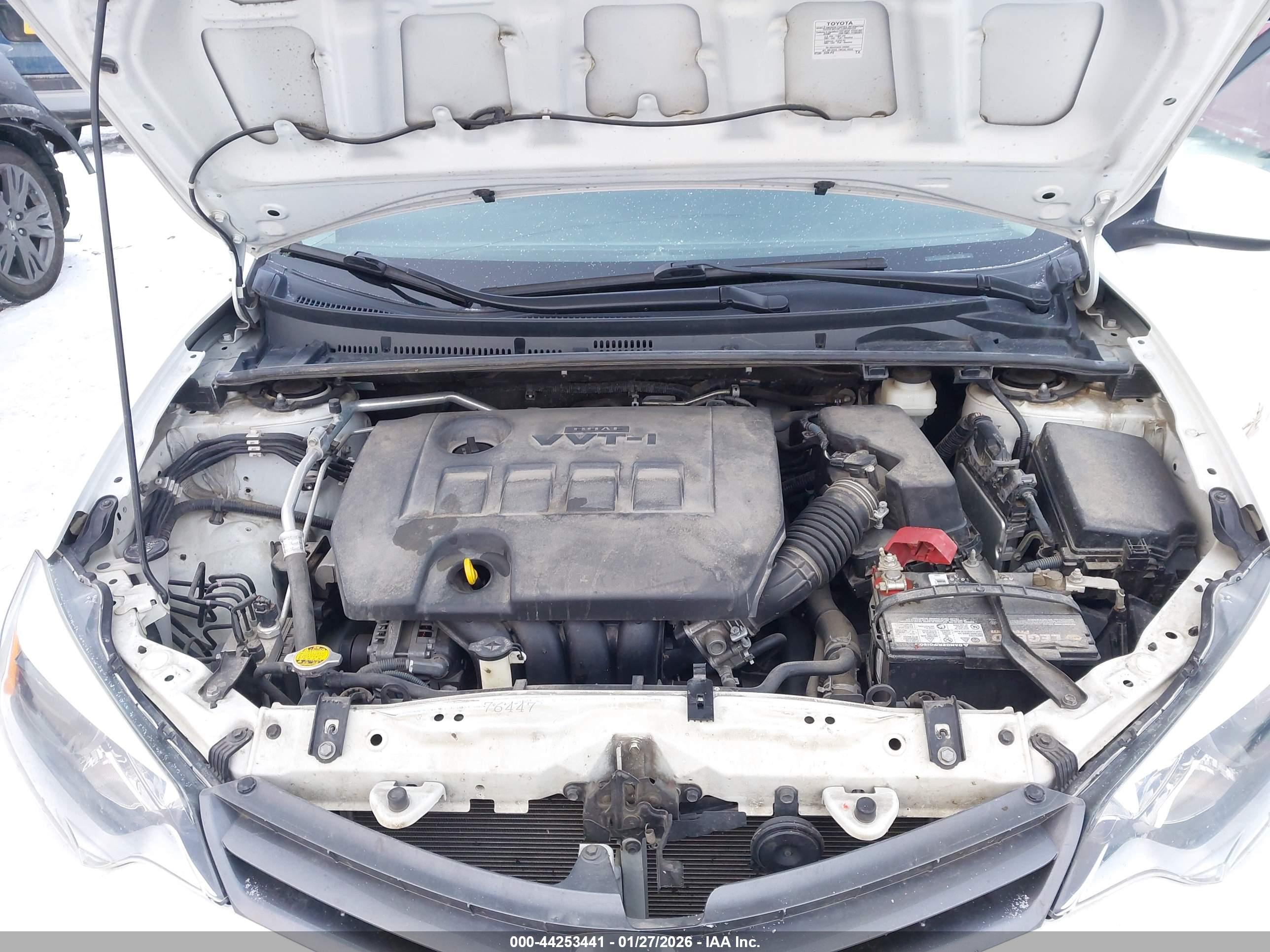 TOYOTA COROLLA image 10
