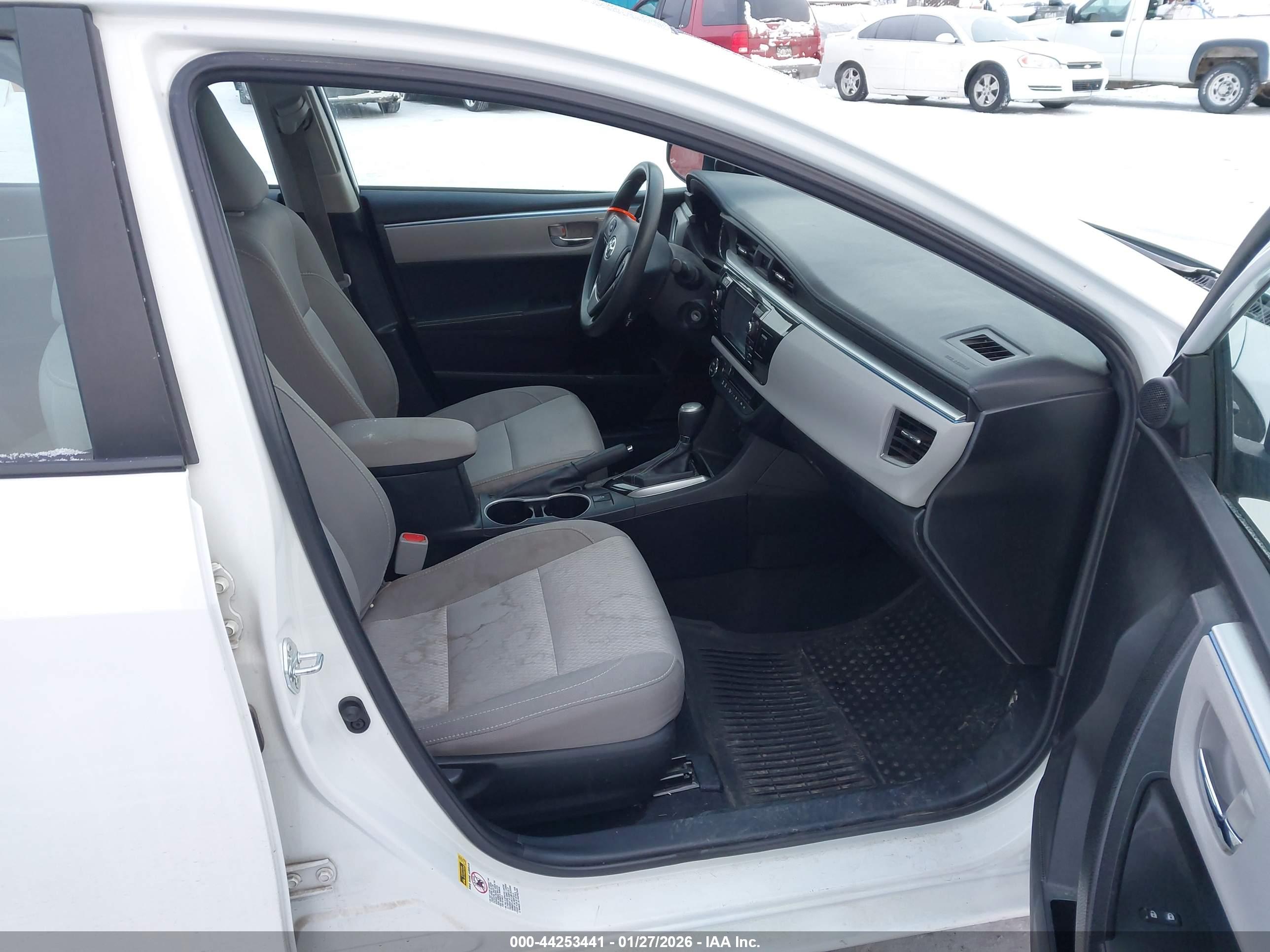 TOYOTA COROLLA image 5