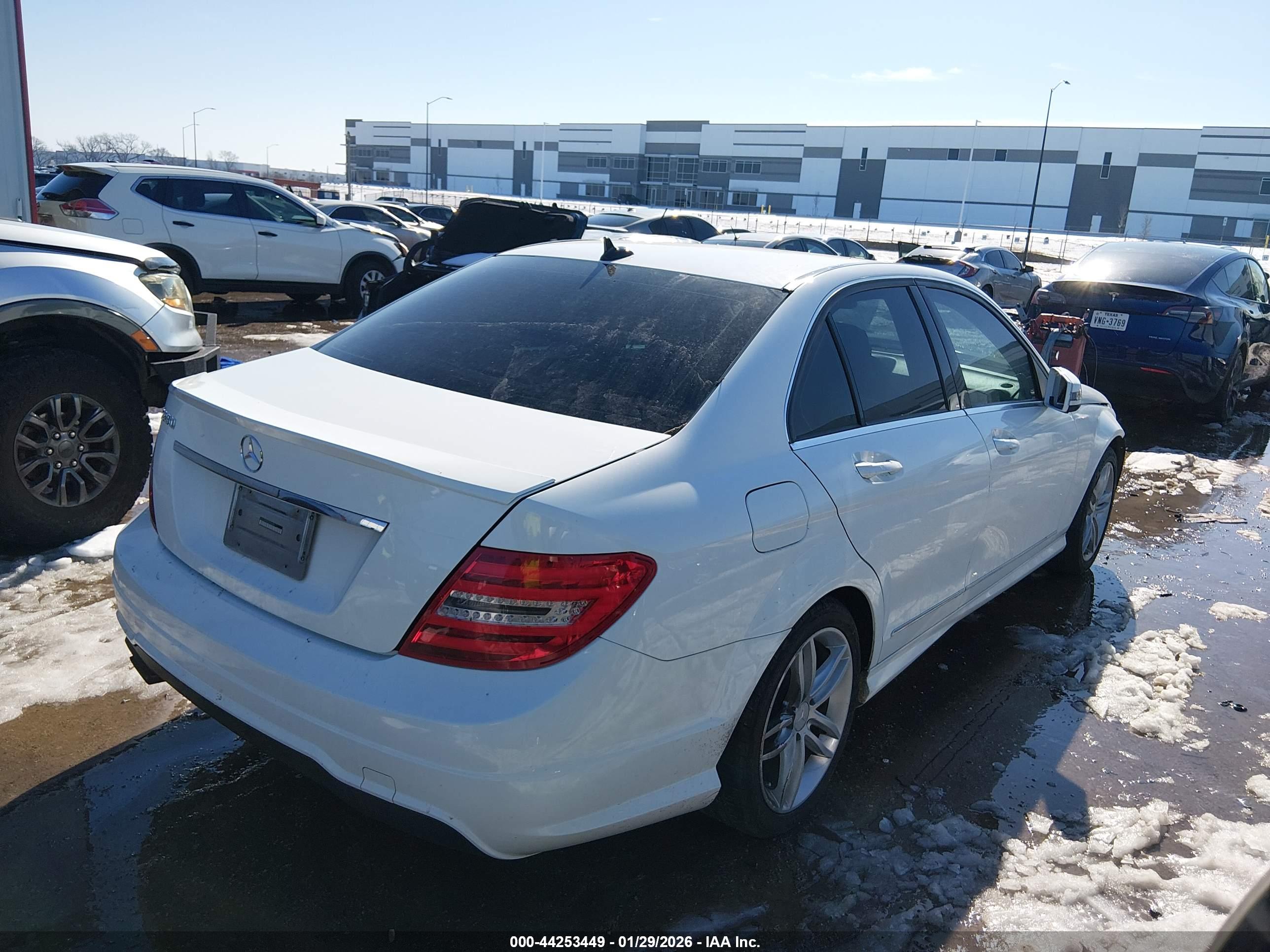 MERCEDES-BENZ C image 4