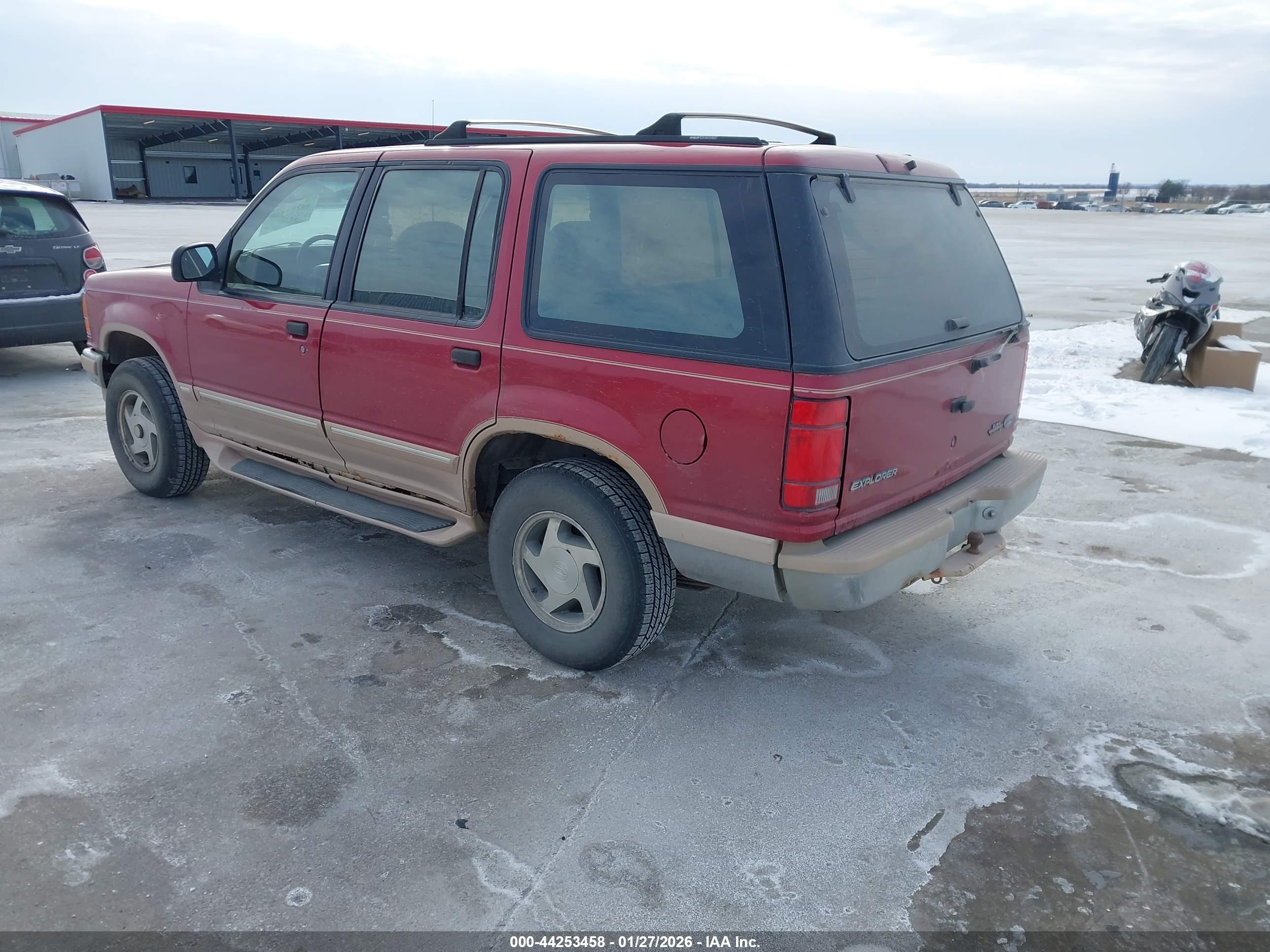 FORD EXPLORER image 3