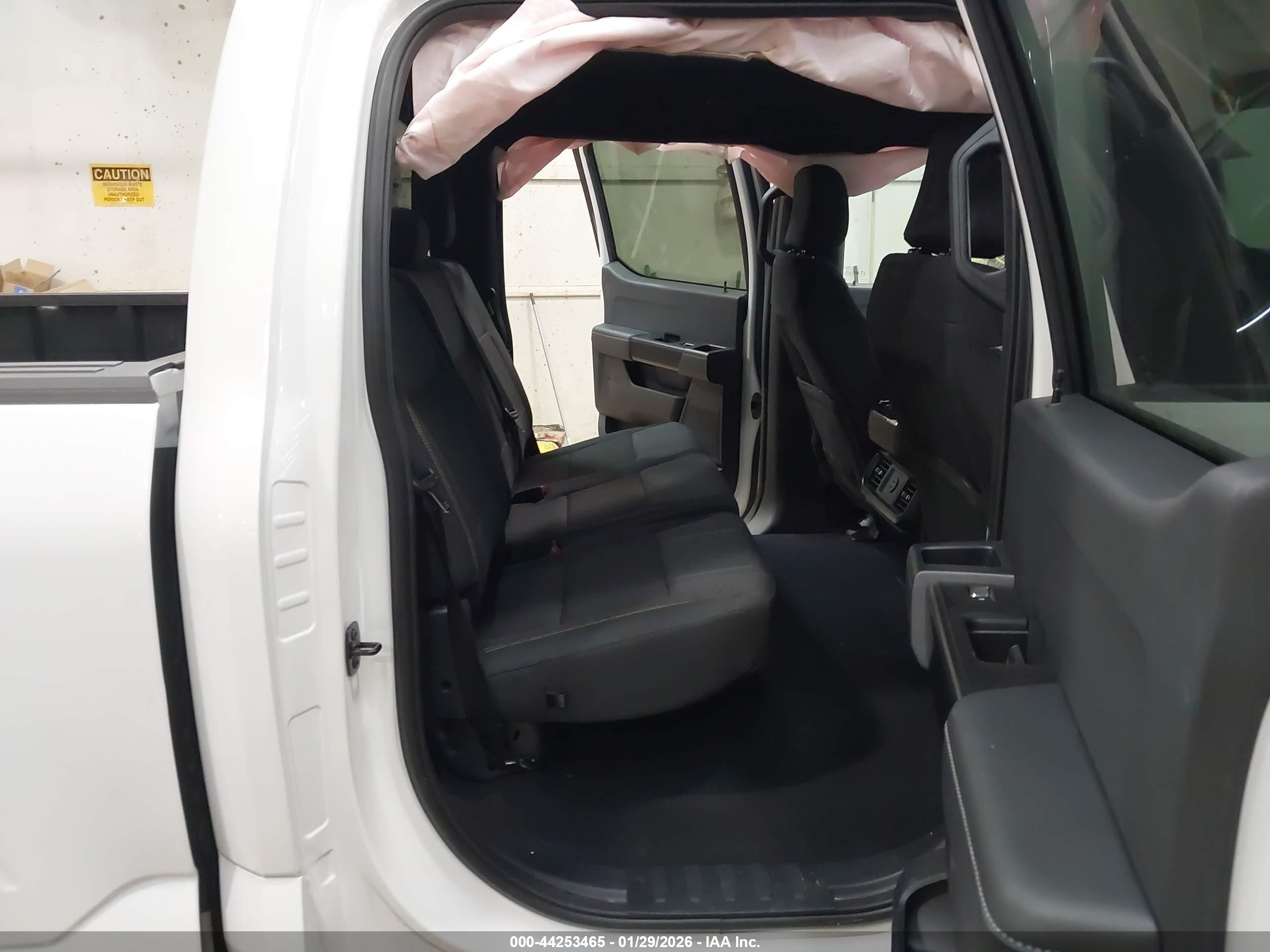 FORD F-150 image 8