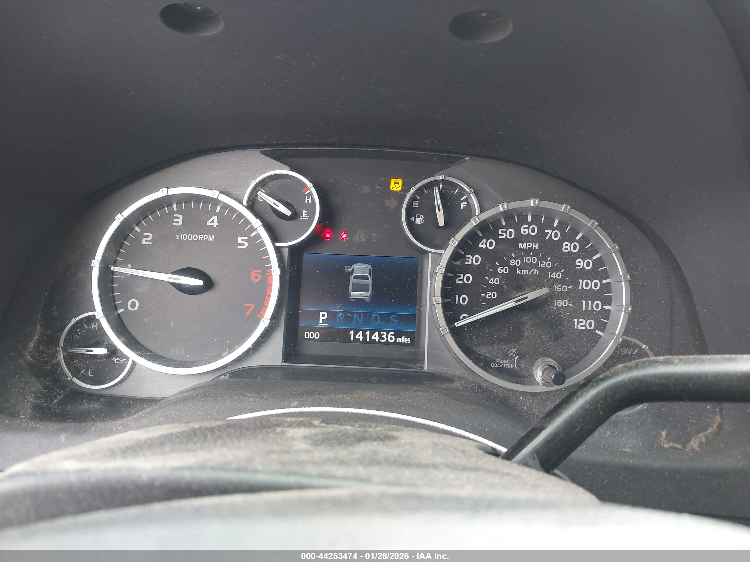 TOYOTA TUNDRA image 7