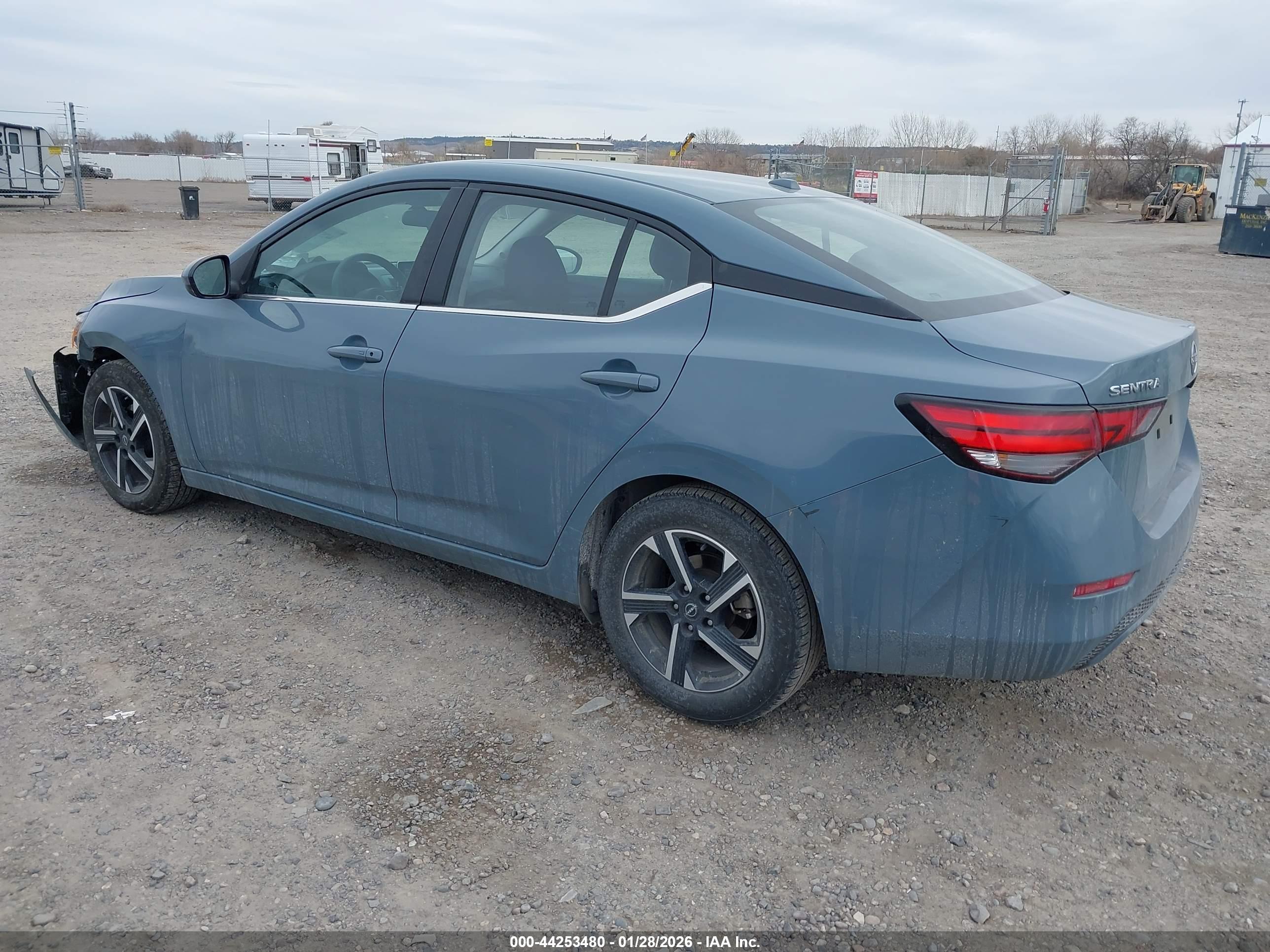 NISSAN SENTRA image 3