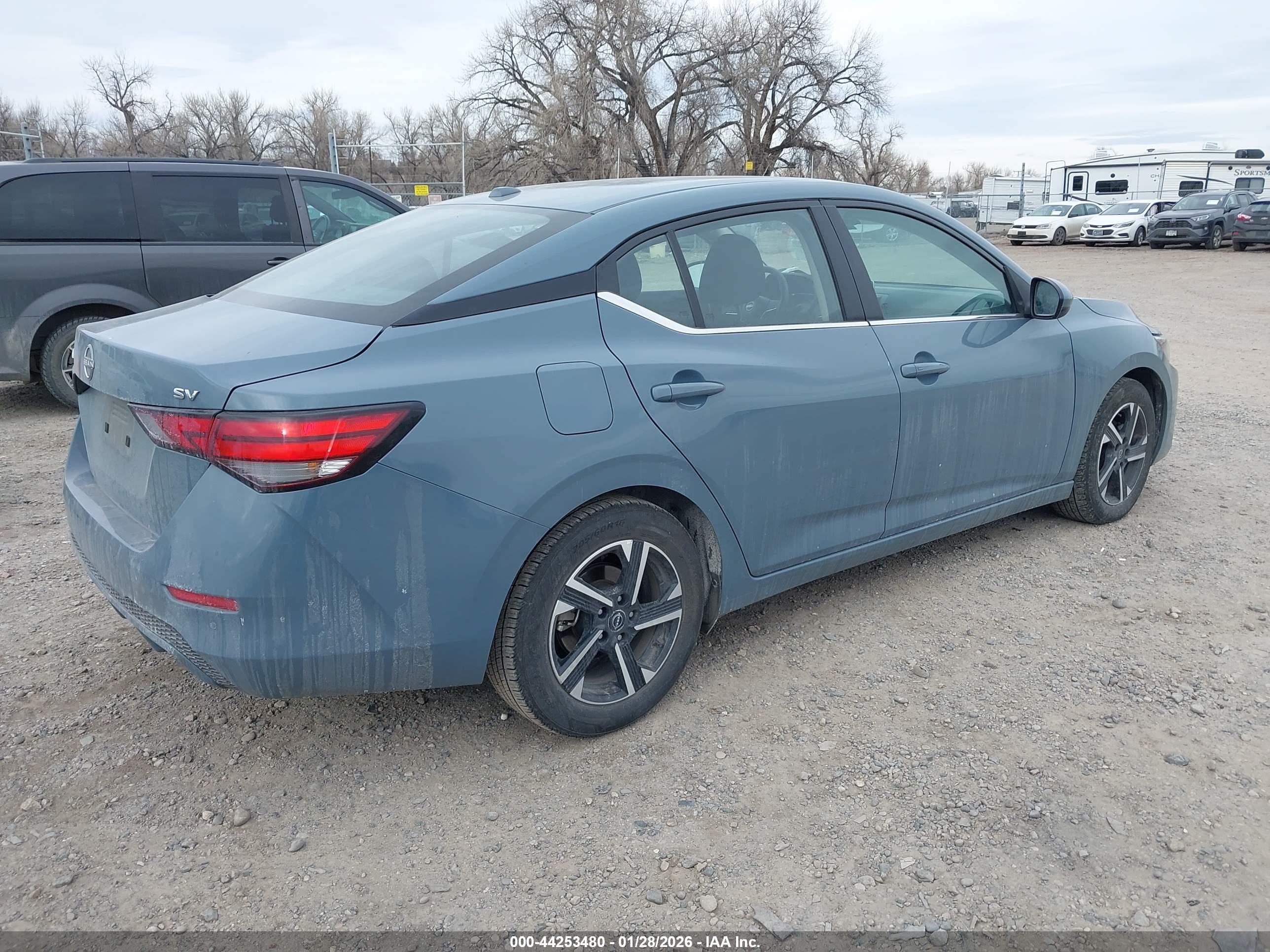 NISSAN SENTRA image 4