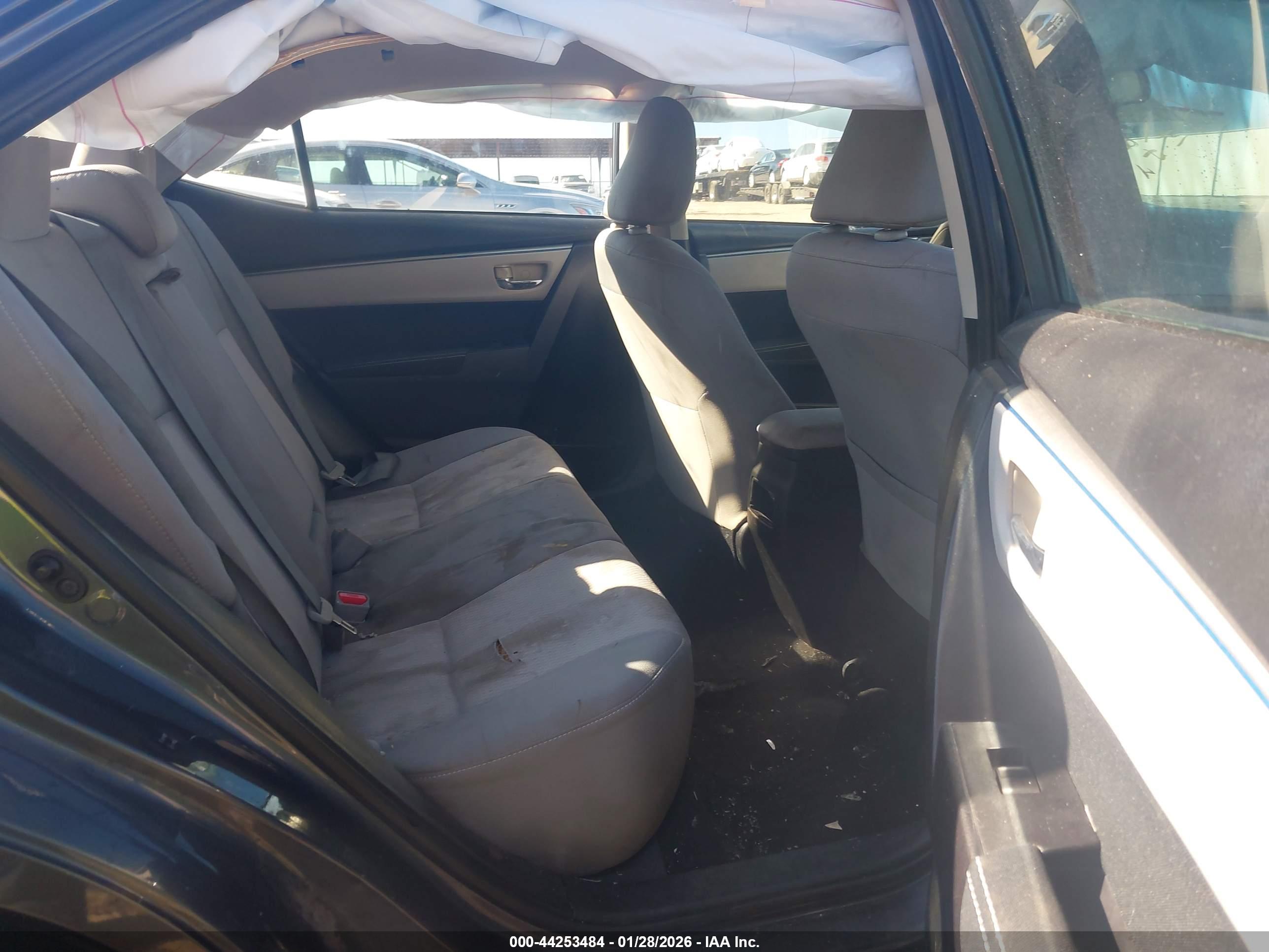 TOYOTA COROLLA image 8