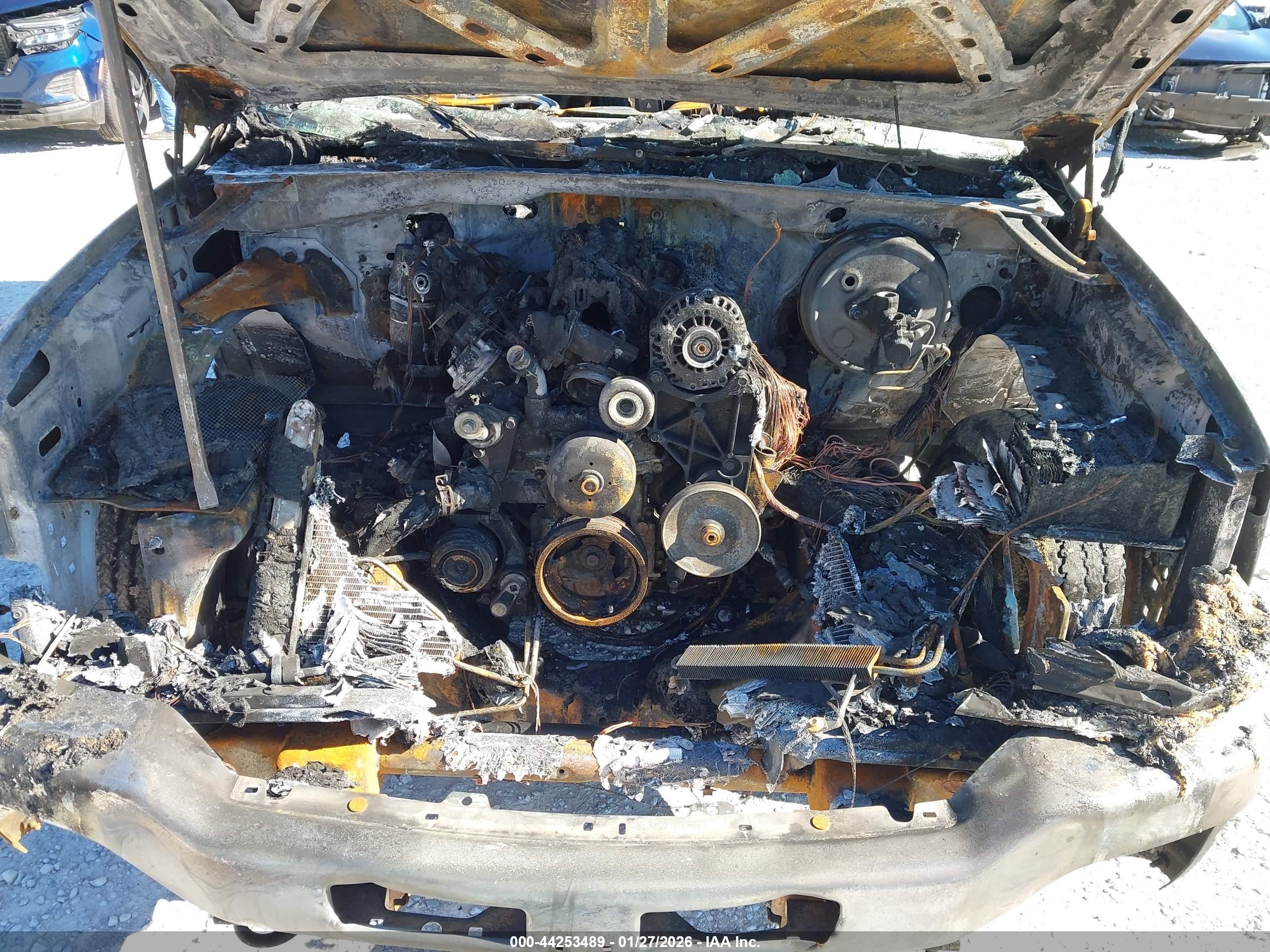 GMC SIERRA image 10