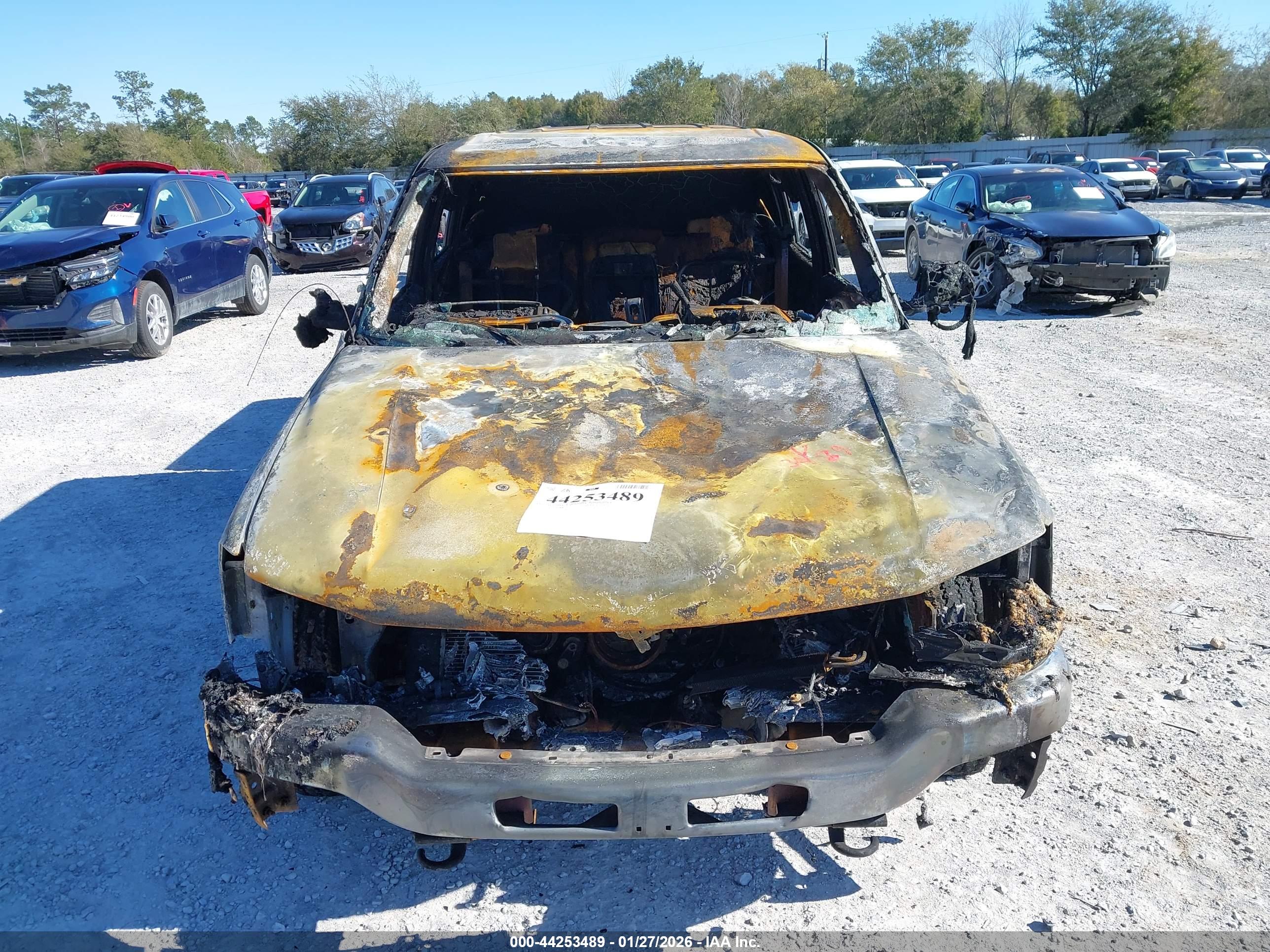 GMC SIERRA image 6