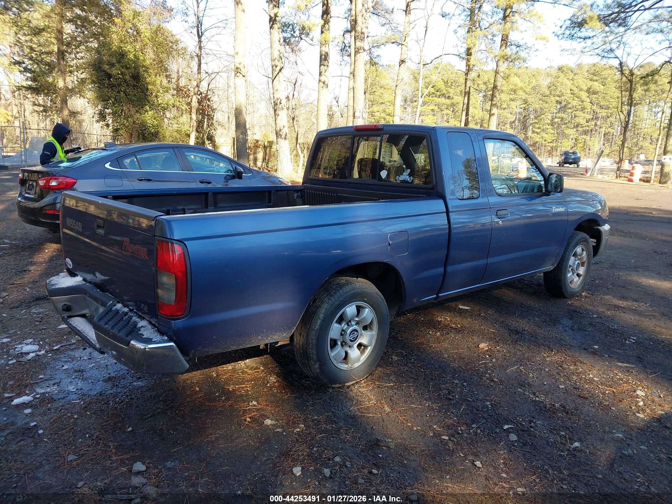 NISSAN FRONTIER image 4