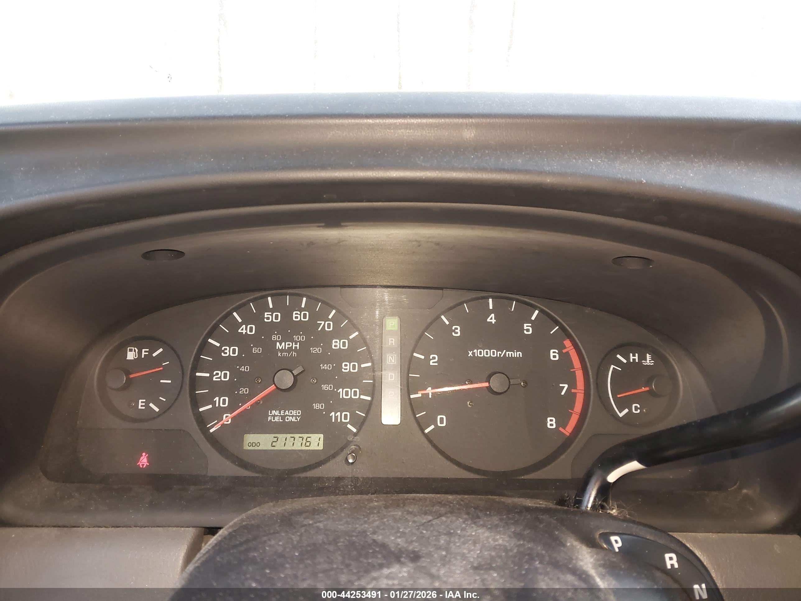NISSAN FRONTIER image 7