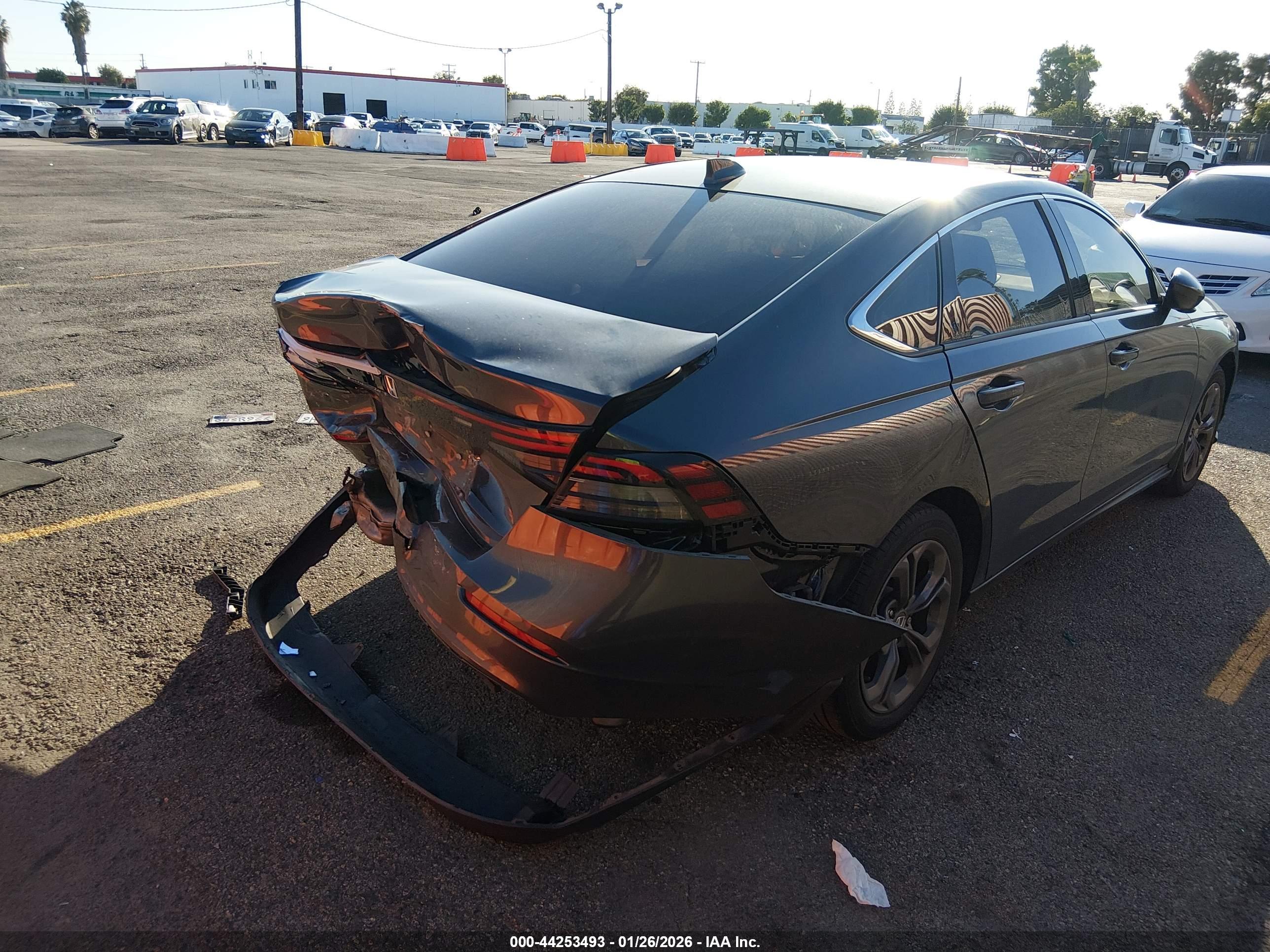 HONDA ACCORD image 4