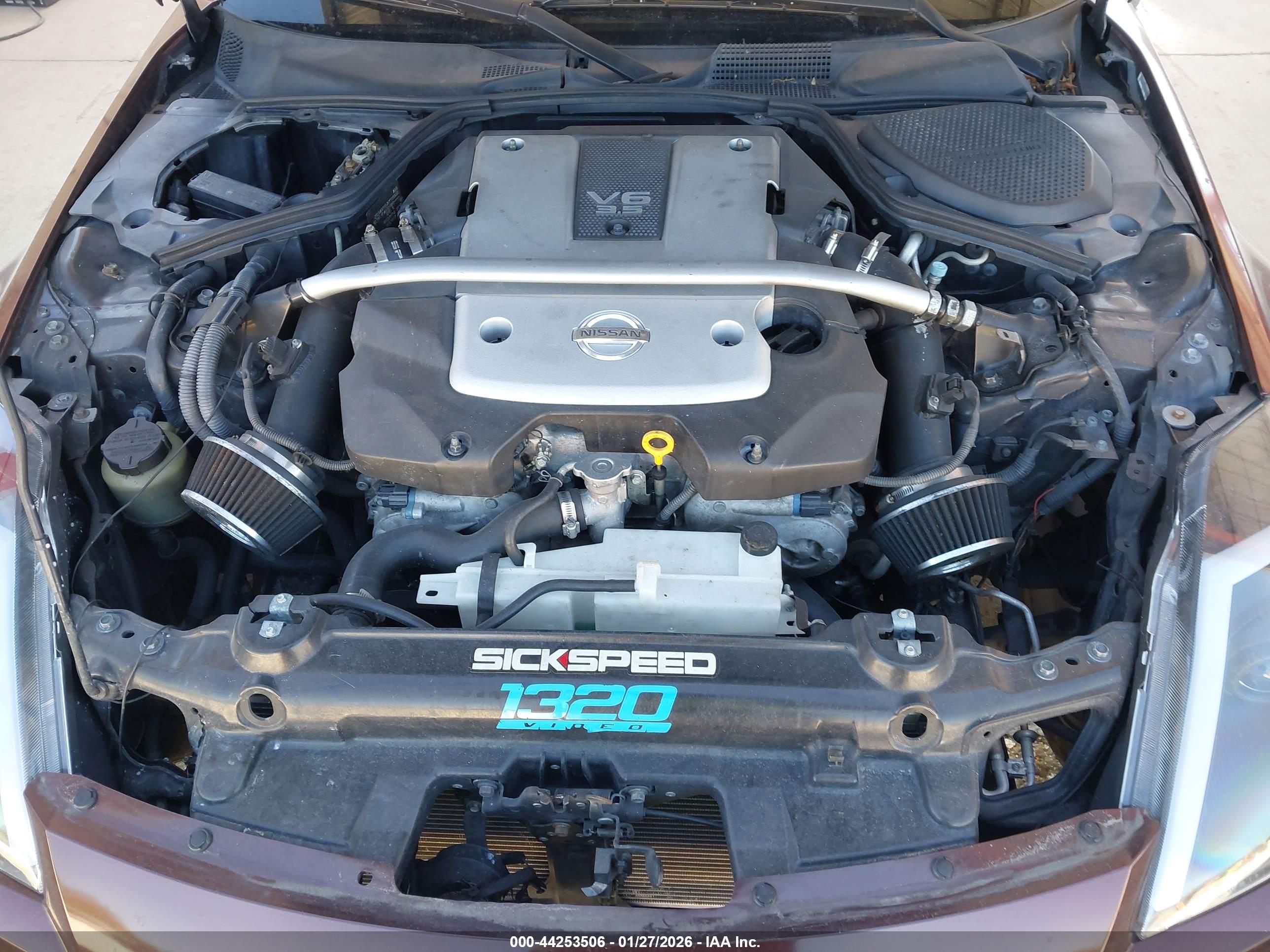 NISSAN 350Z image 10