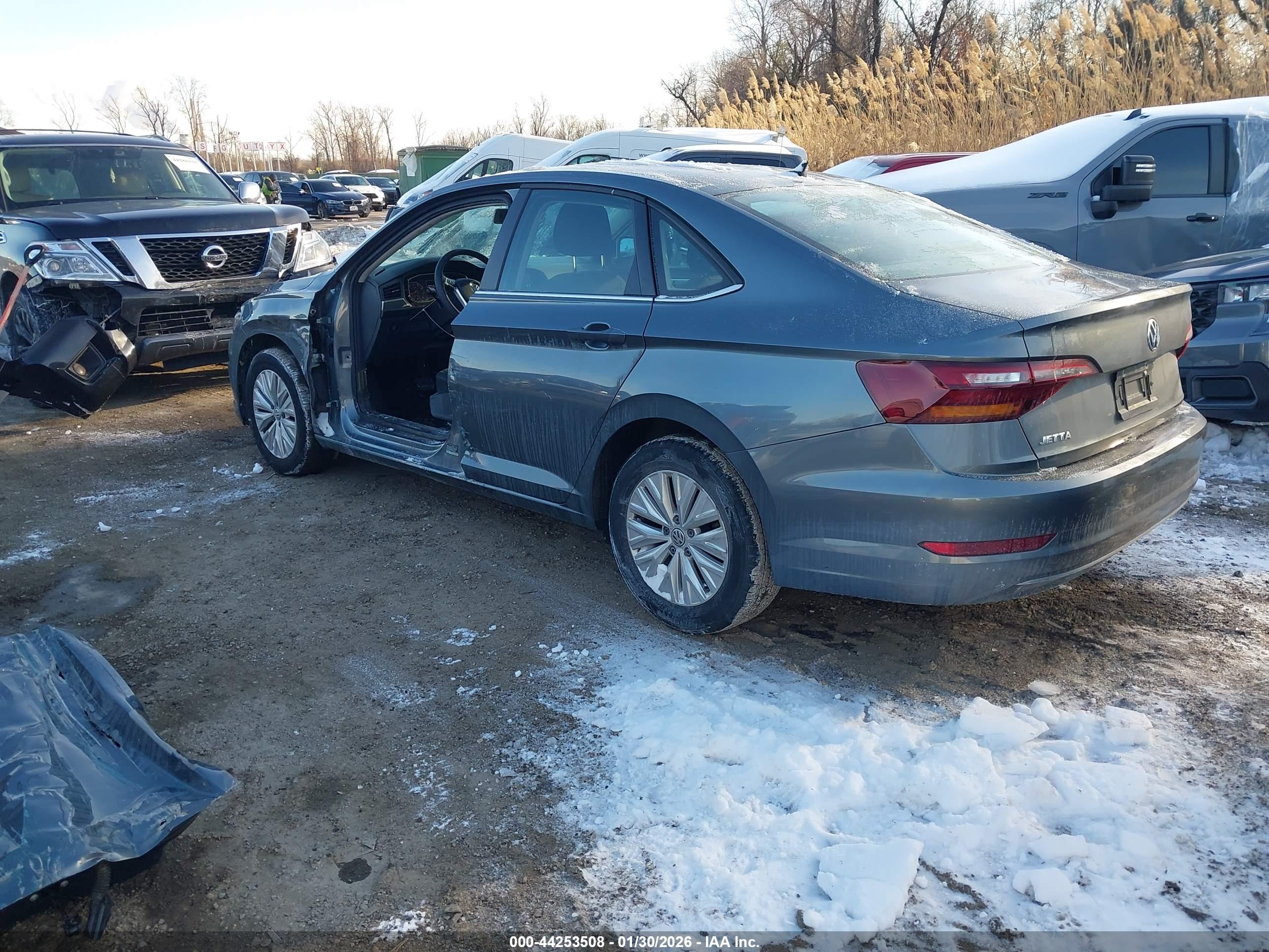 VOLKSWAGEN JETTA image 3