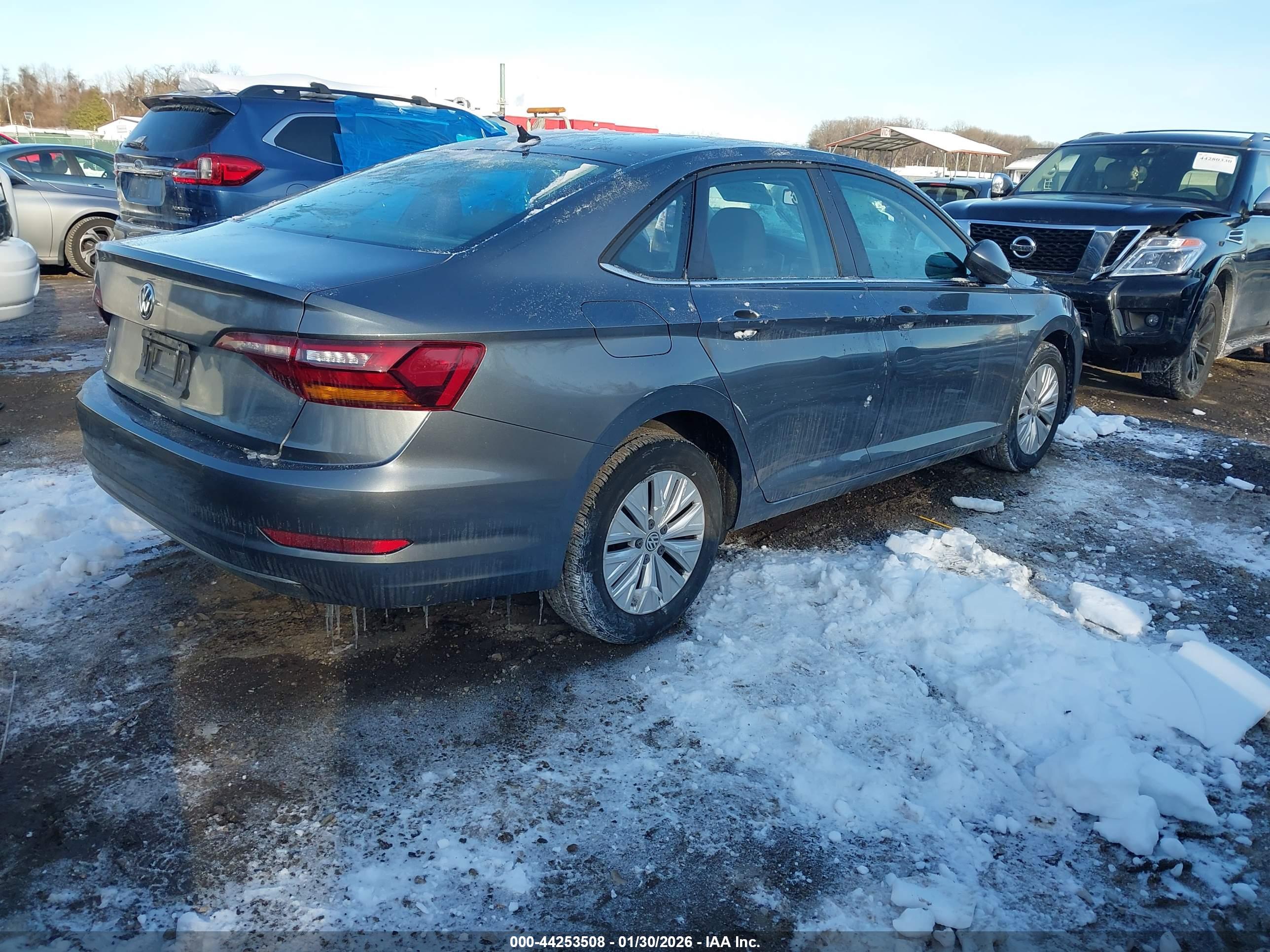 VOLKSWAGEN JETTA image 4