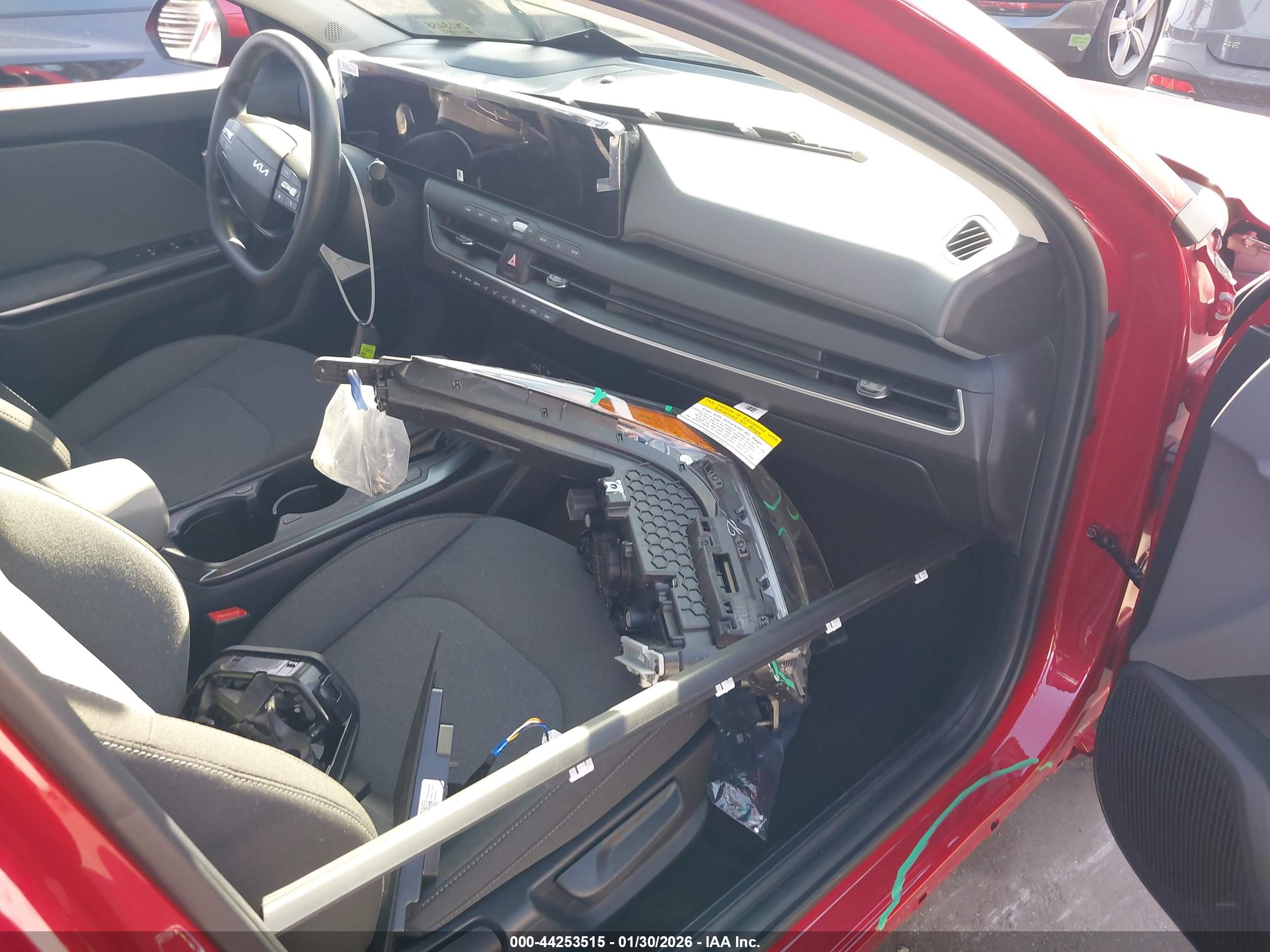 KIA K4 image 5