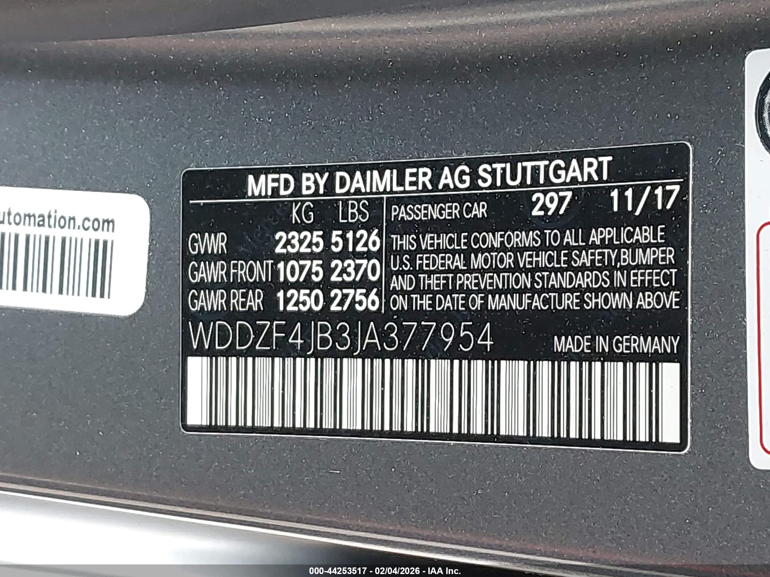 MERCEDES-BENZ E image 9