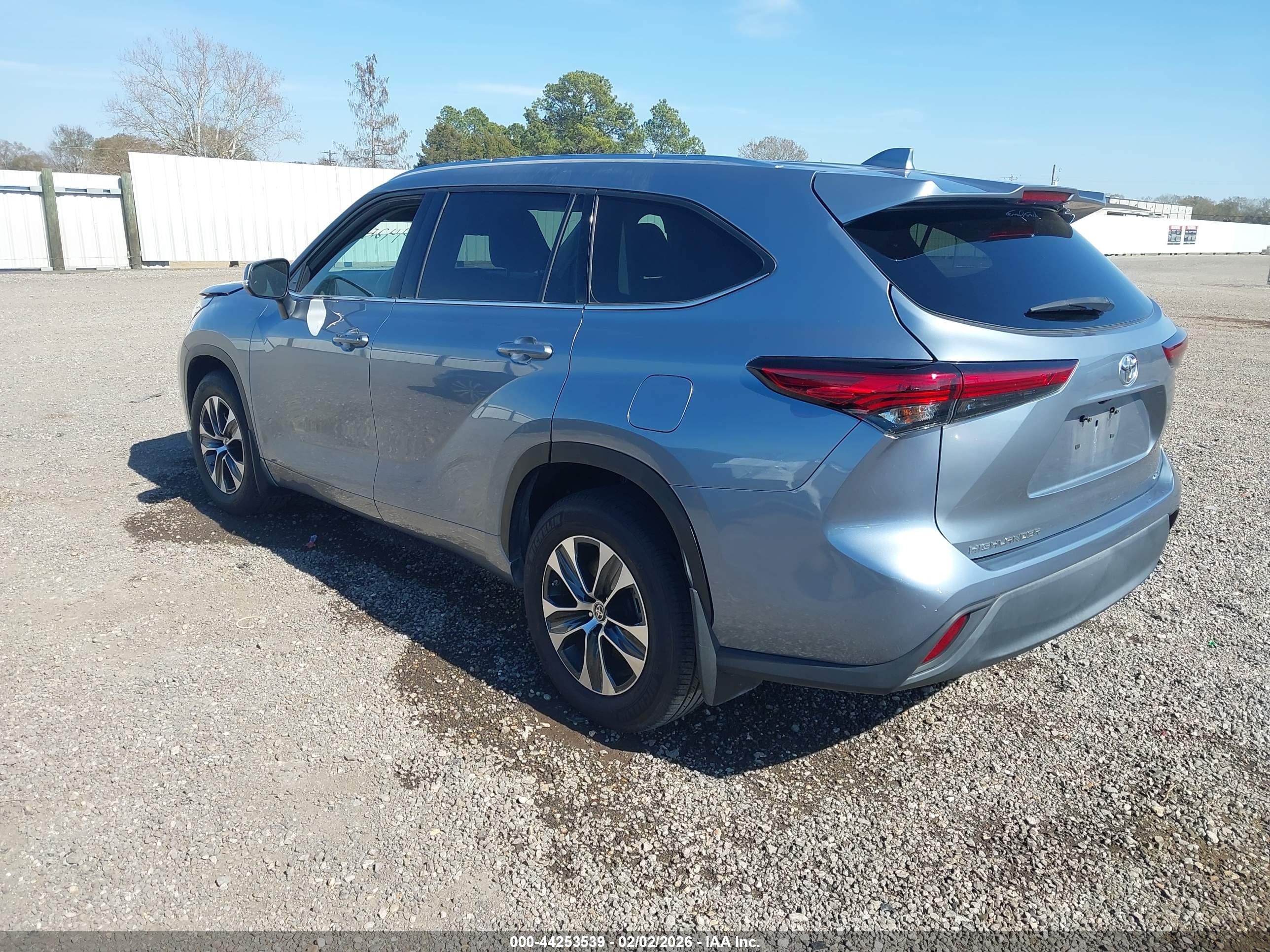 TOYOTA HIGHLANDER image 3