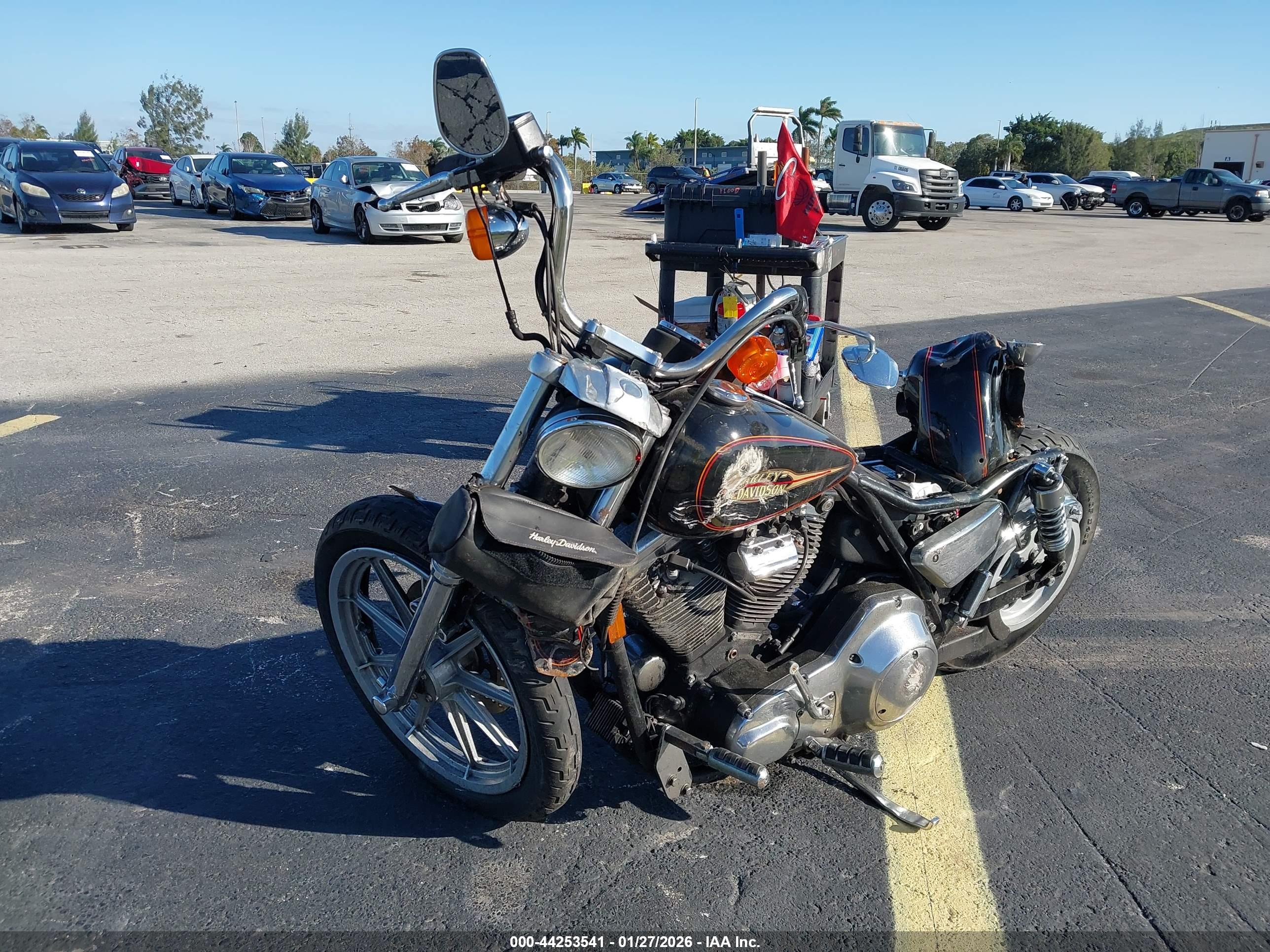 HARLEY-DAVIDSON FXRS image 2