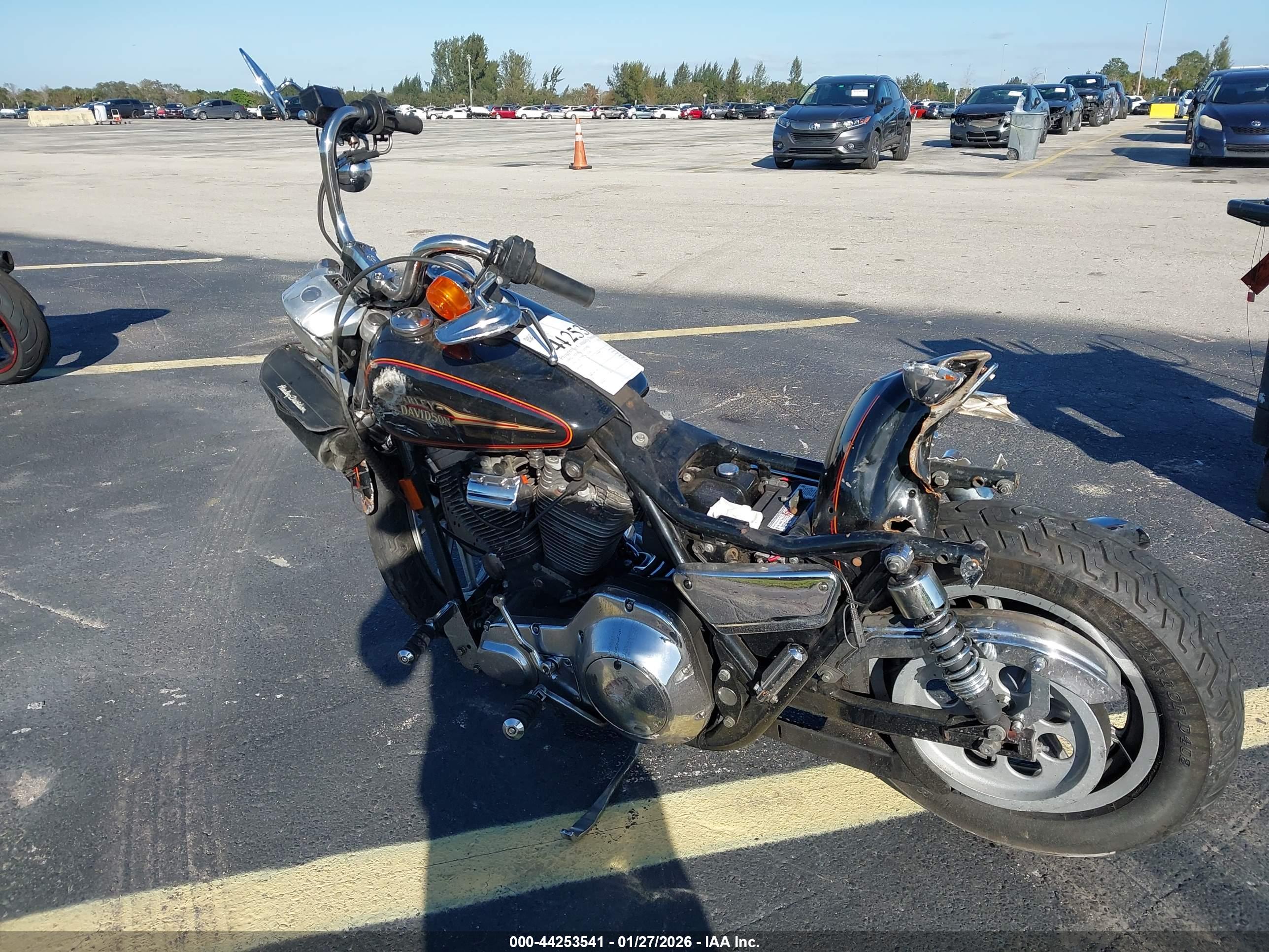 HARLEY-DAVIDSON FXRS image 3
