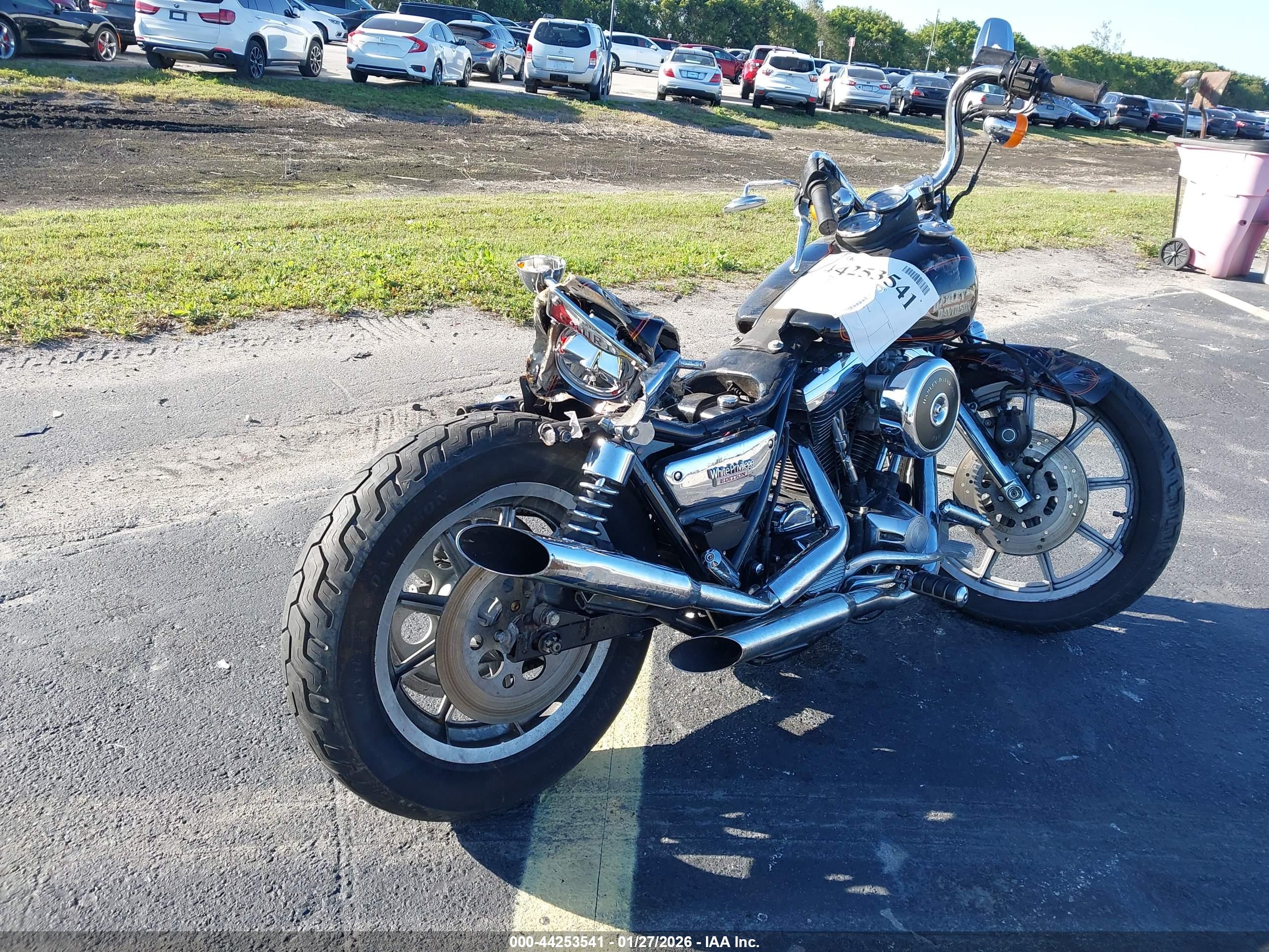 HARLEY-DAVIDSON FXRS image 4