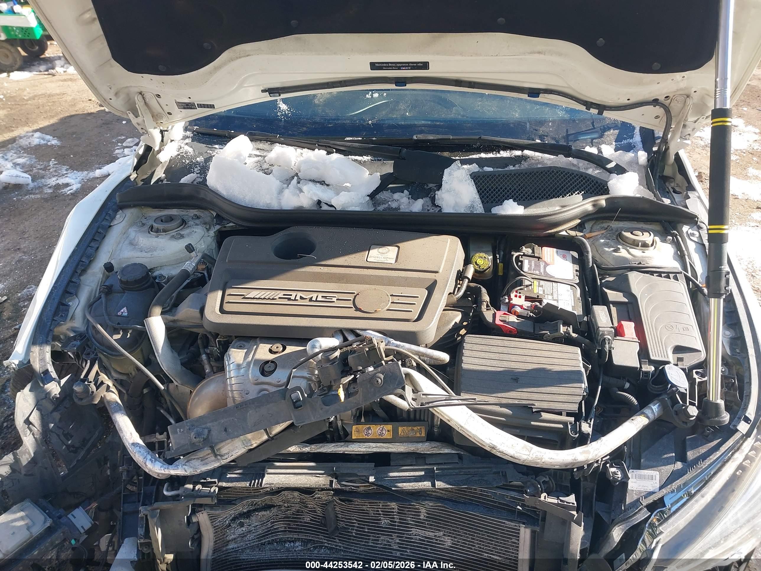 MERCEDES-BENZ CLA image 10