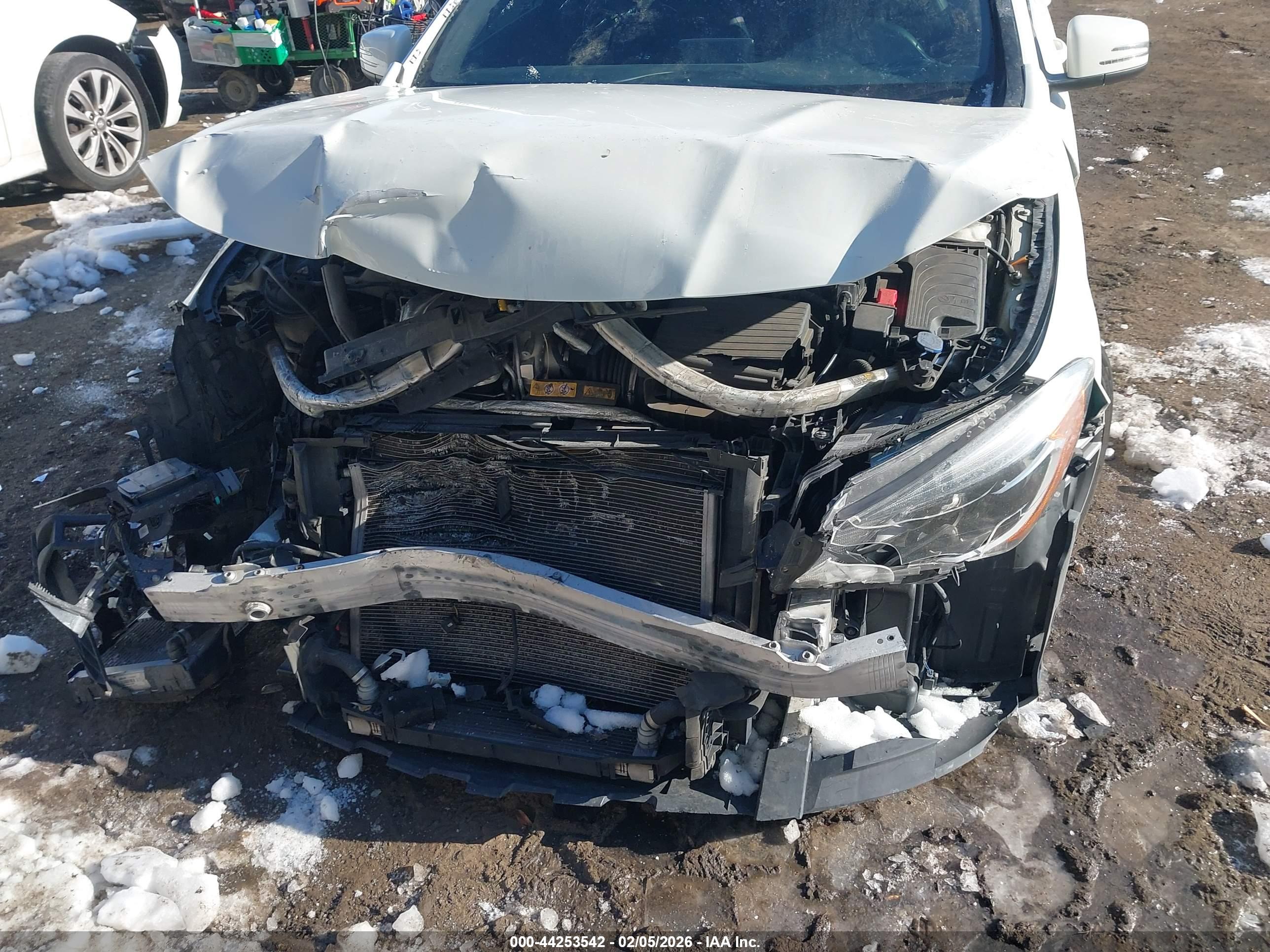 MERCEDES-BENZ CLA image 6