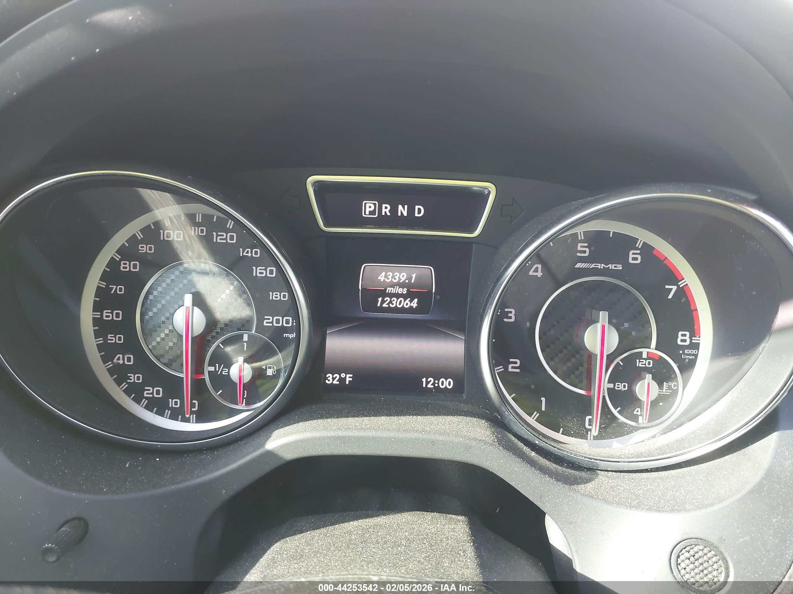 MERCEDES-BENZ CLA image 7