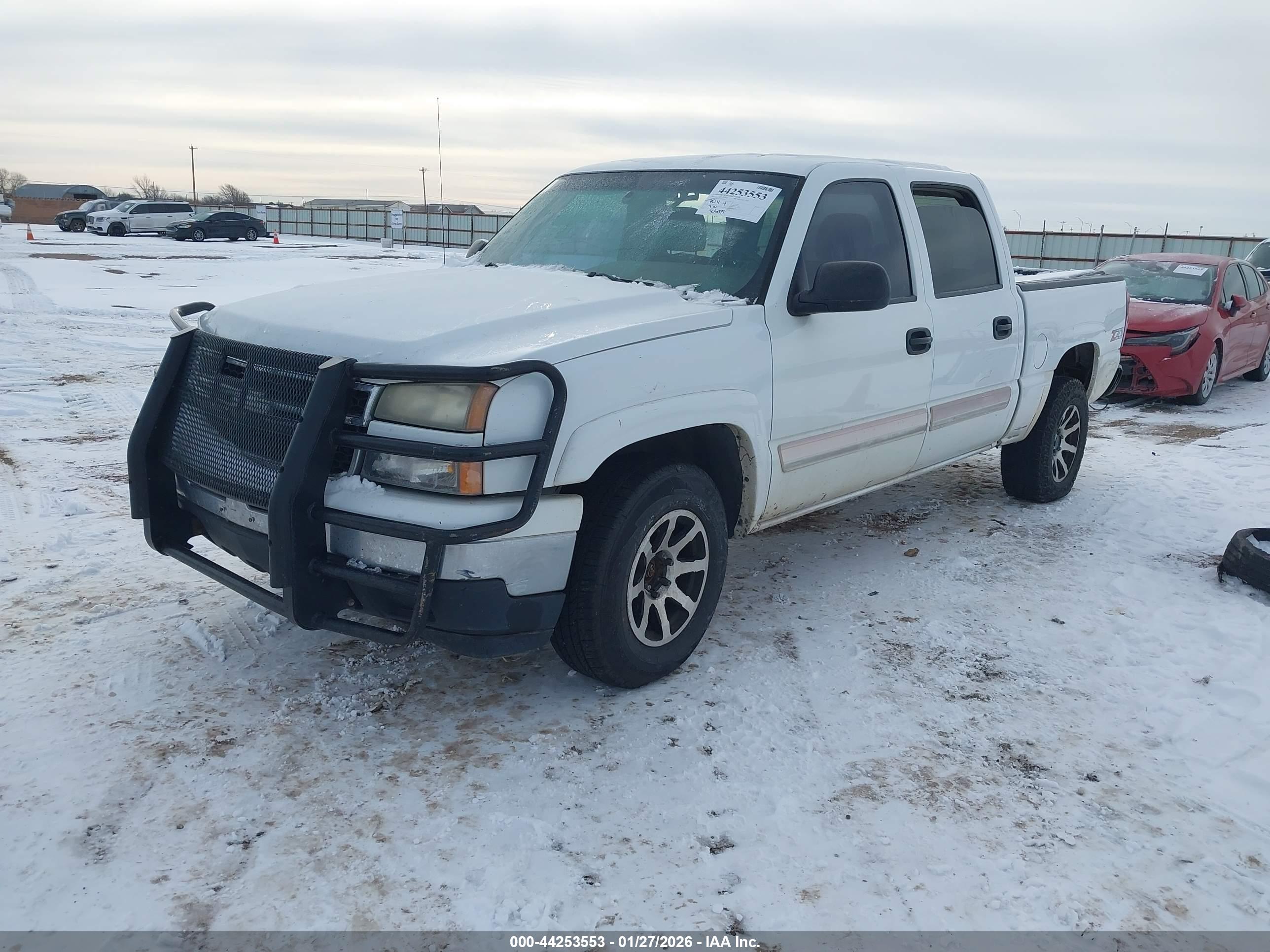 CHEVROLET SILVERADO image 2