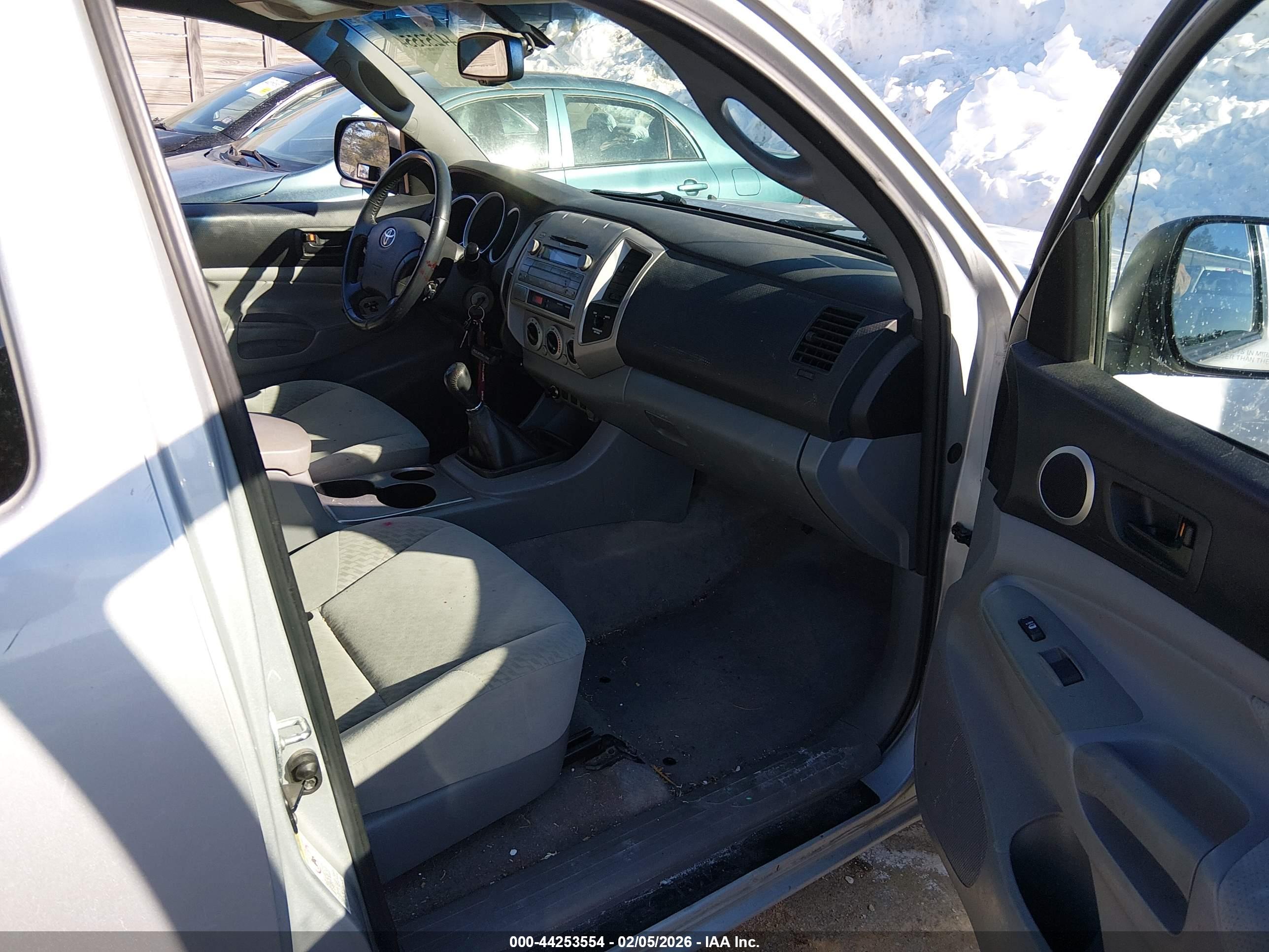 TOYOTA TACOMA image 5