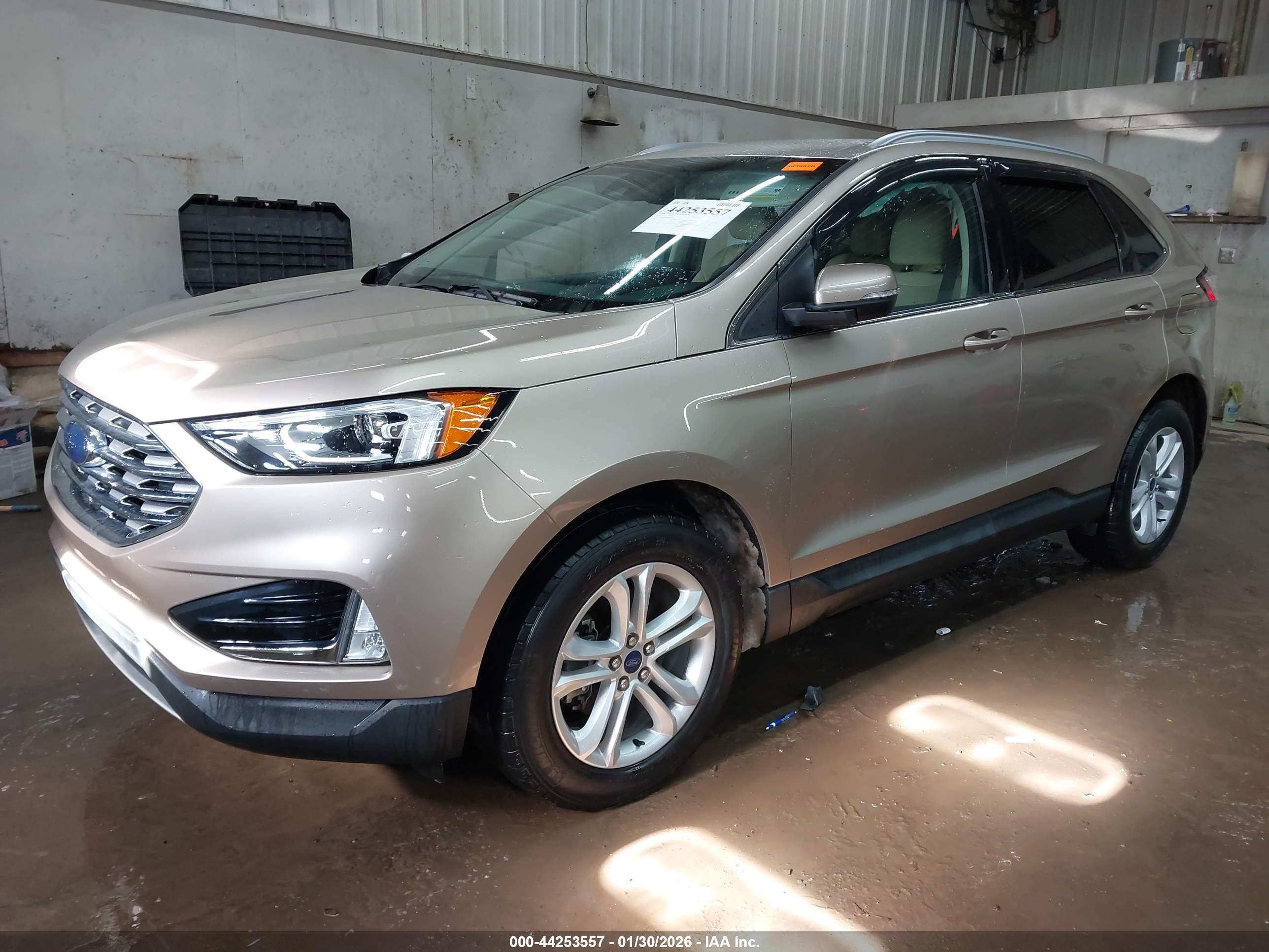 FORD EDGE image 2