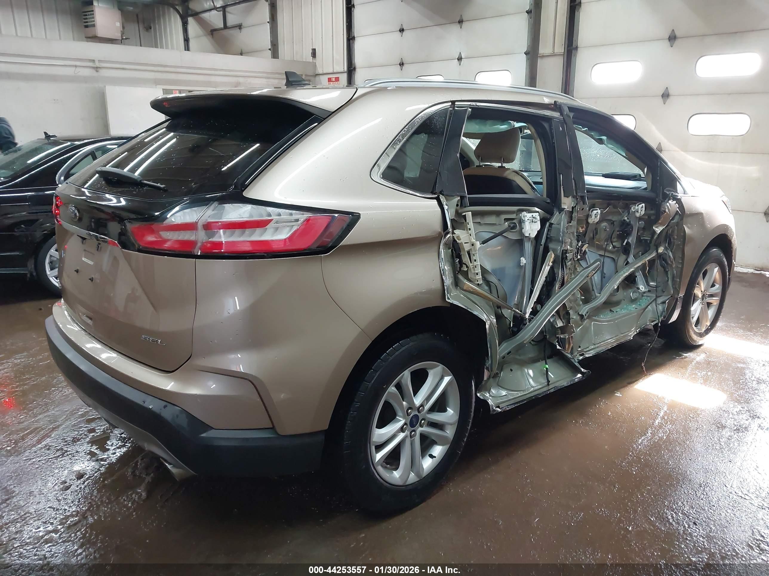 FORD EDGE image 4