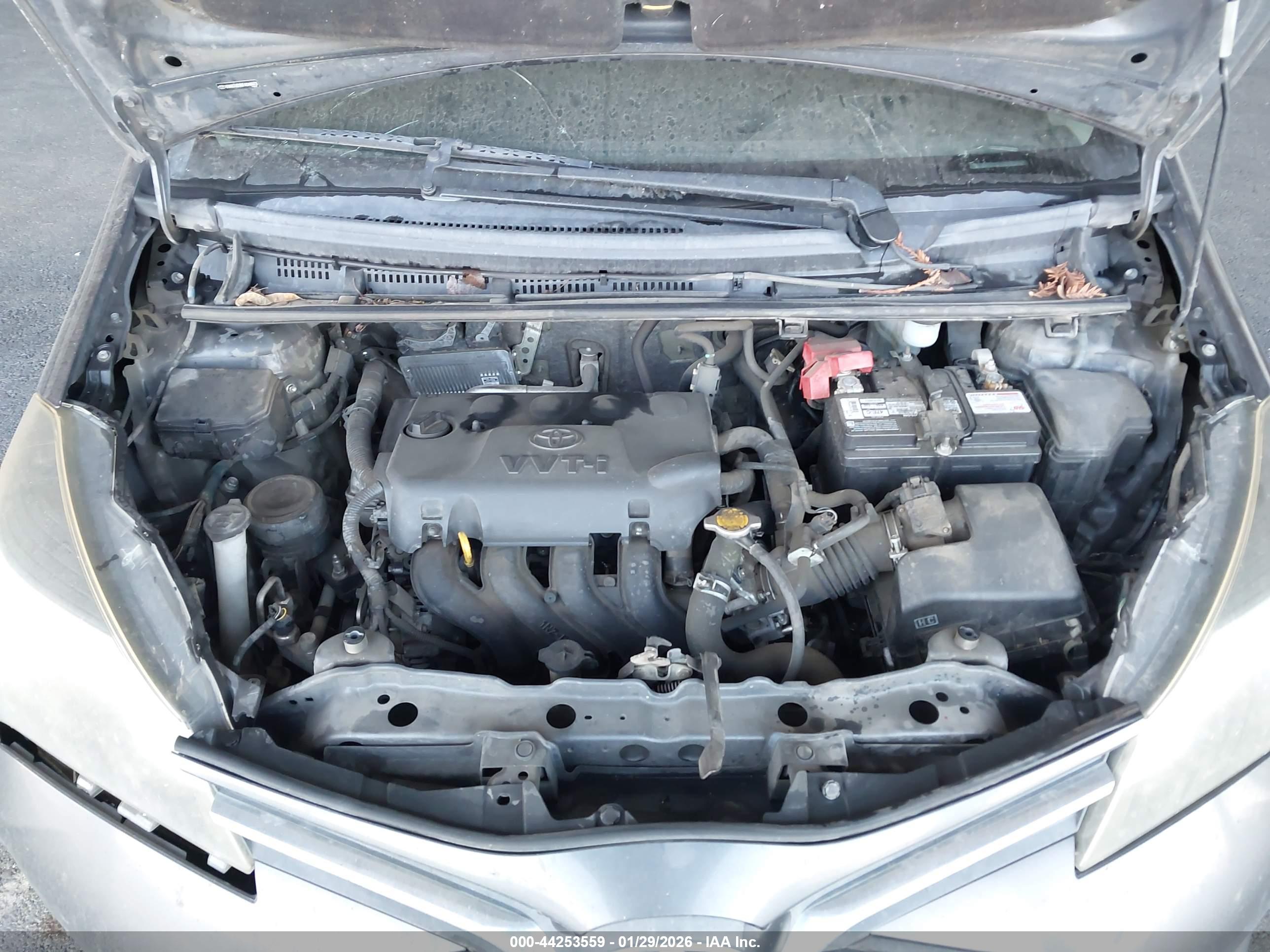 TOYOTA YARIS image 10