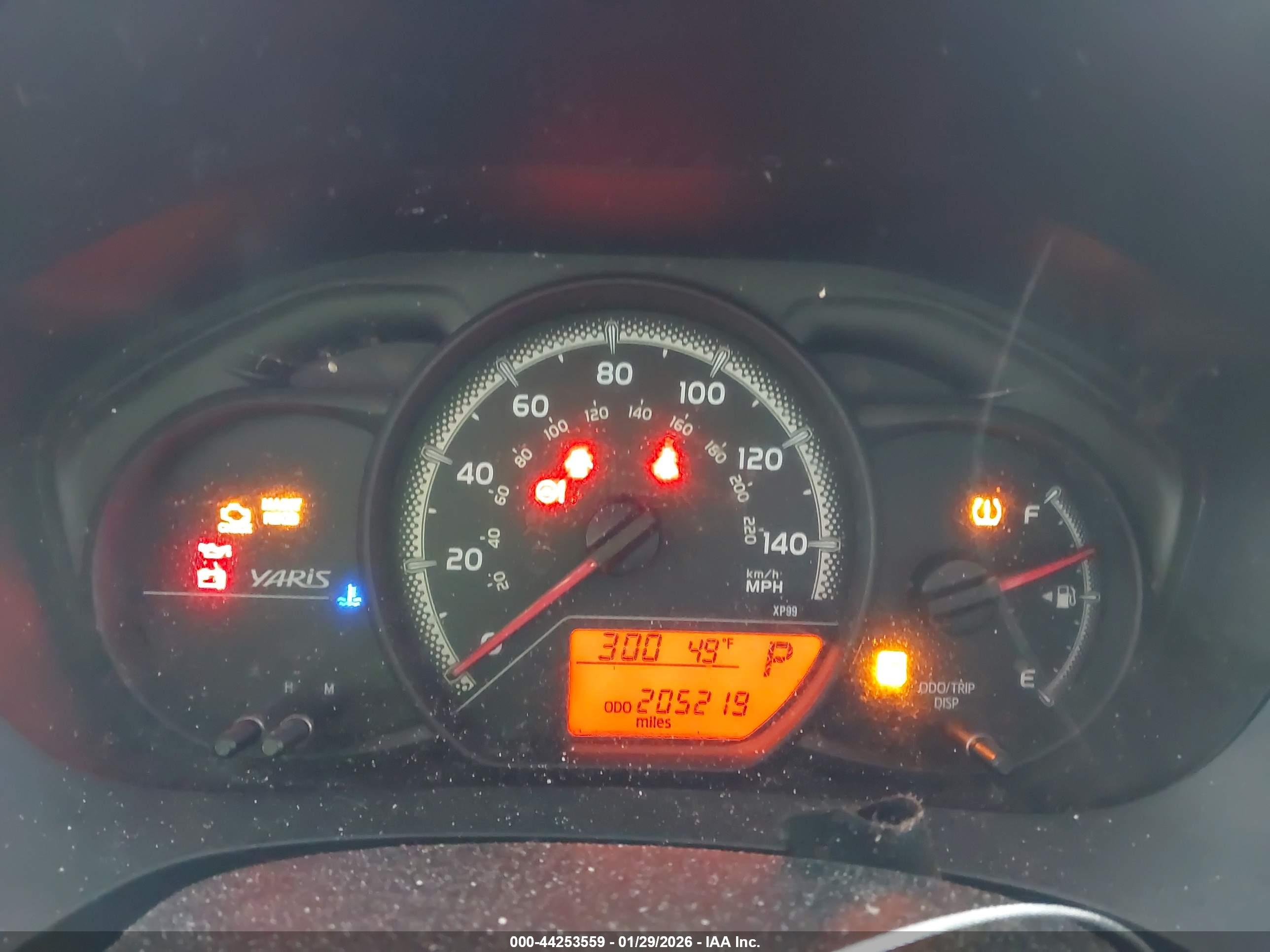 TOYOTA YARIS image 7