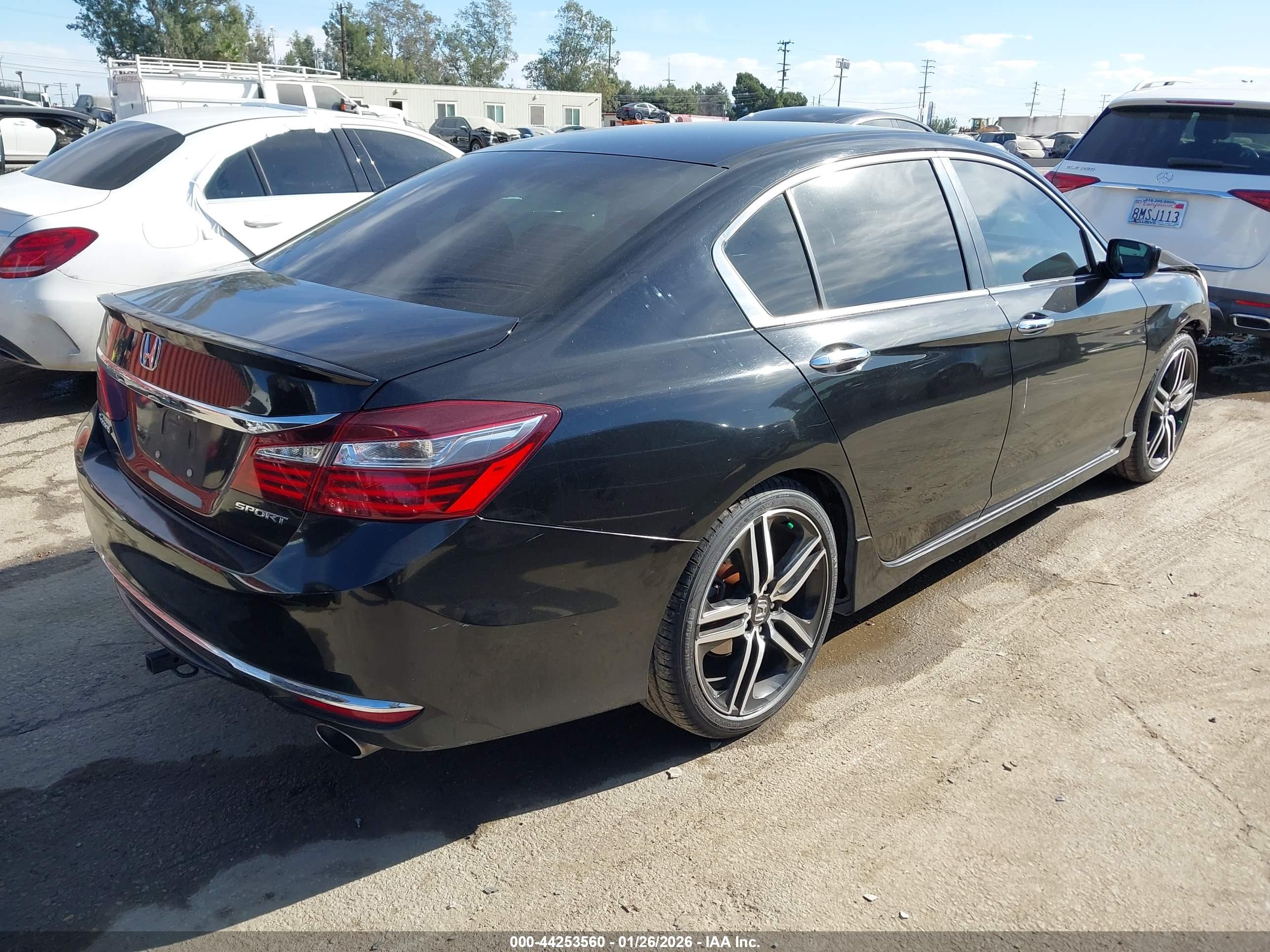 HONDA ACCORD image 4