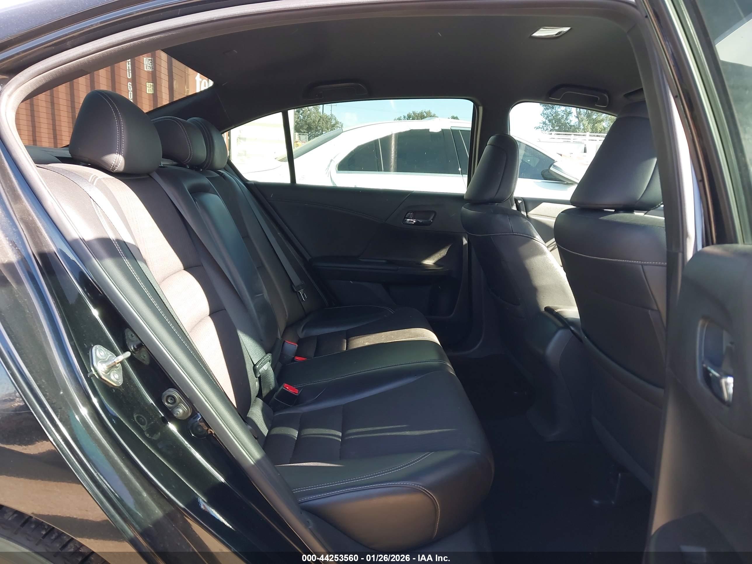 HONDA ACCORD image 8